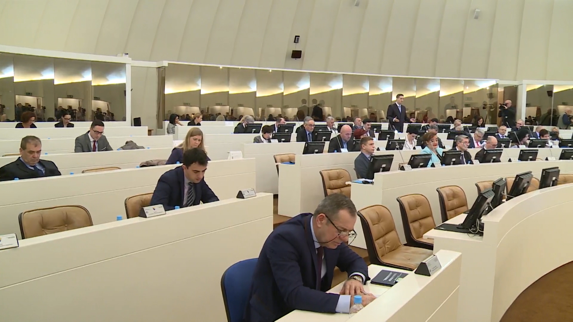 sa-parlament vo-200218-vld-wmt.Still002