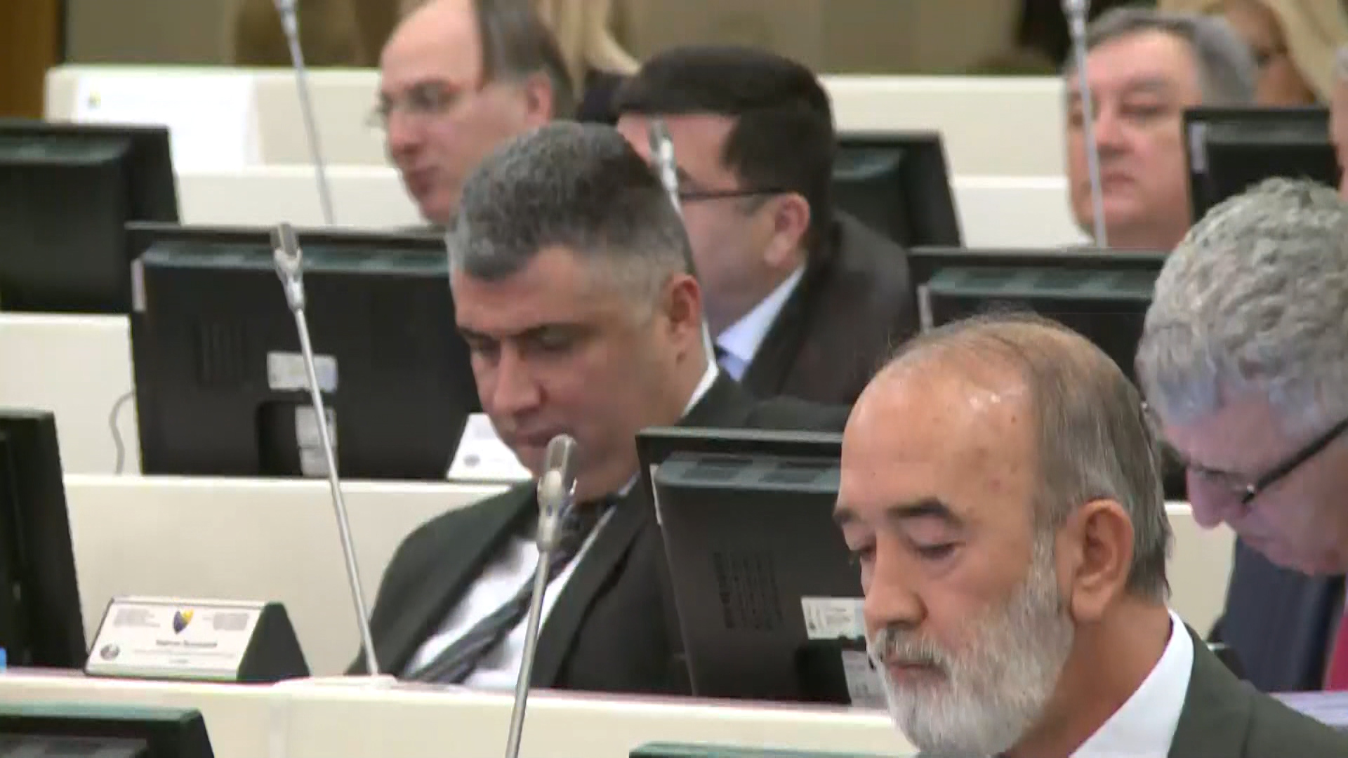 sa-parlament vo-200218-vld-wmt.Still008