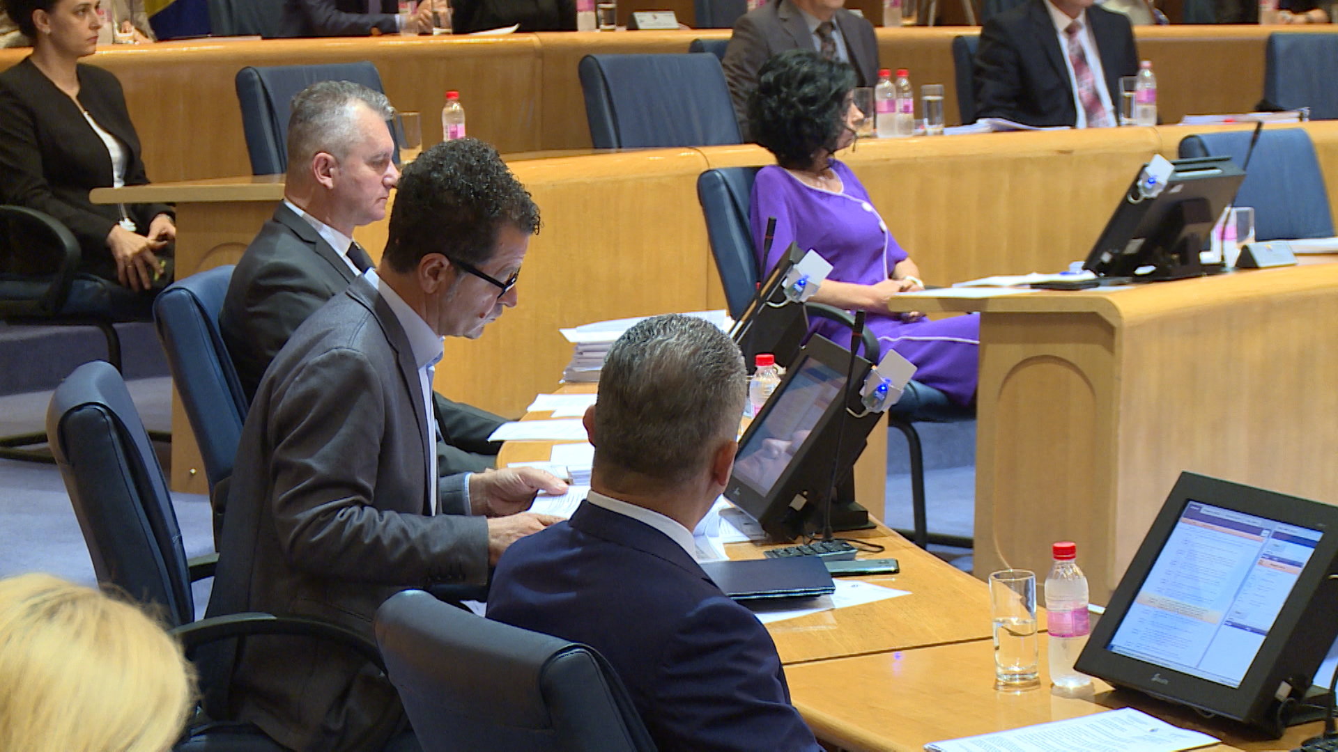 SA-PELJESKI 19-ESM-1(20180729-170316351).00_00_25_03.Still011