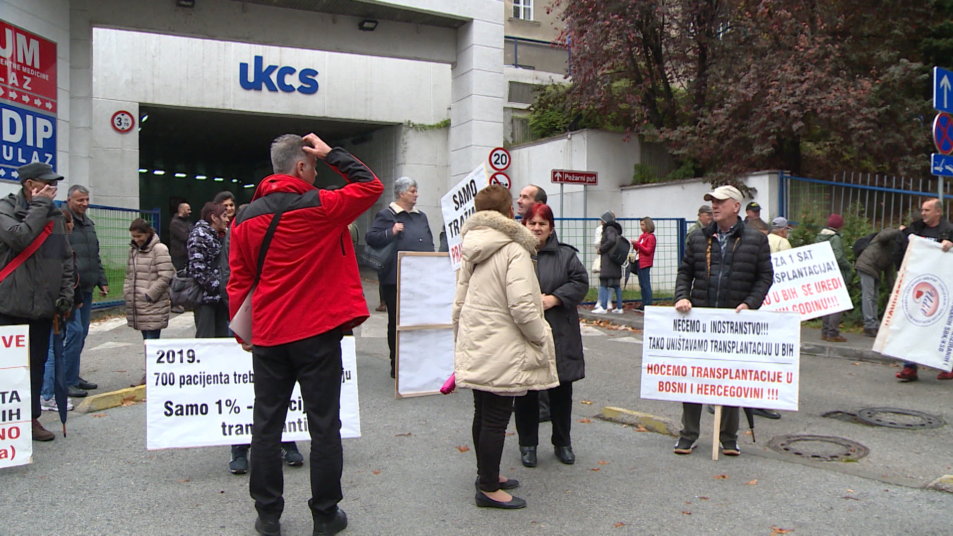 SA-PKG PROTEST DIJALIZNIH PACIJENATA-ADB-1(20191030-173332464).00_02_37_06.Still004