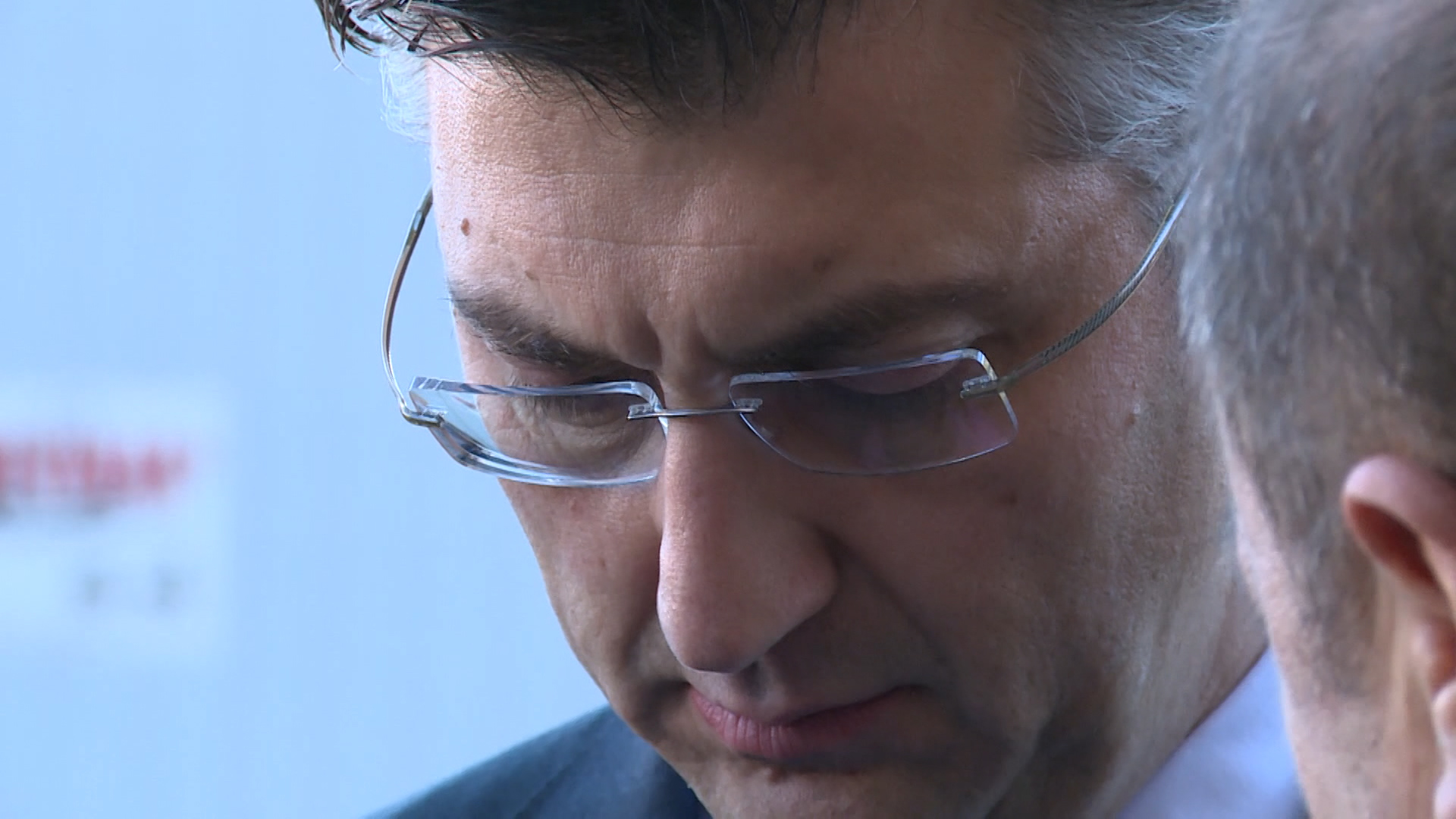 SA-PLENKOVIC U MO LKLV-19-MAM-1(20161029-164017836).Still004