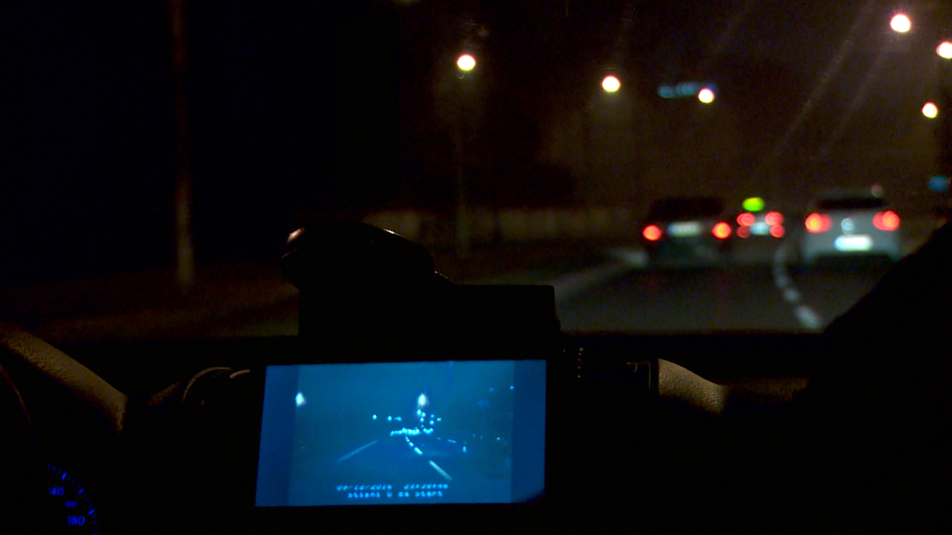 sa-policijska patrola-ads-7(20161210-120259087).Still003