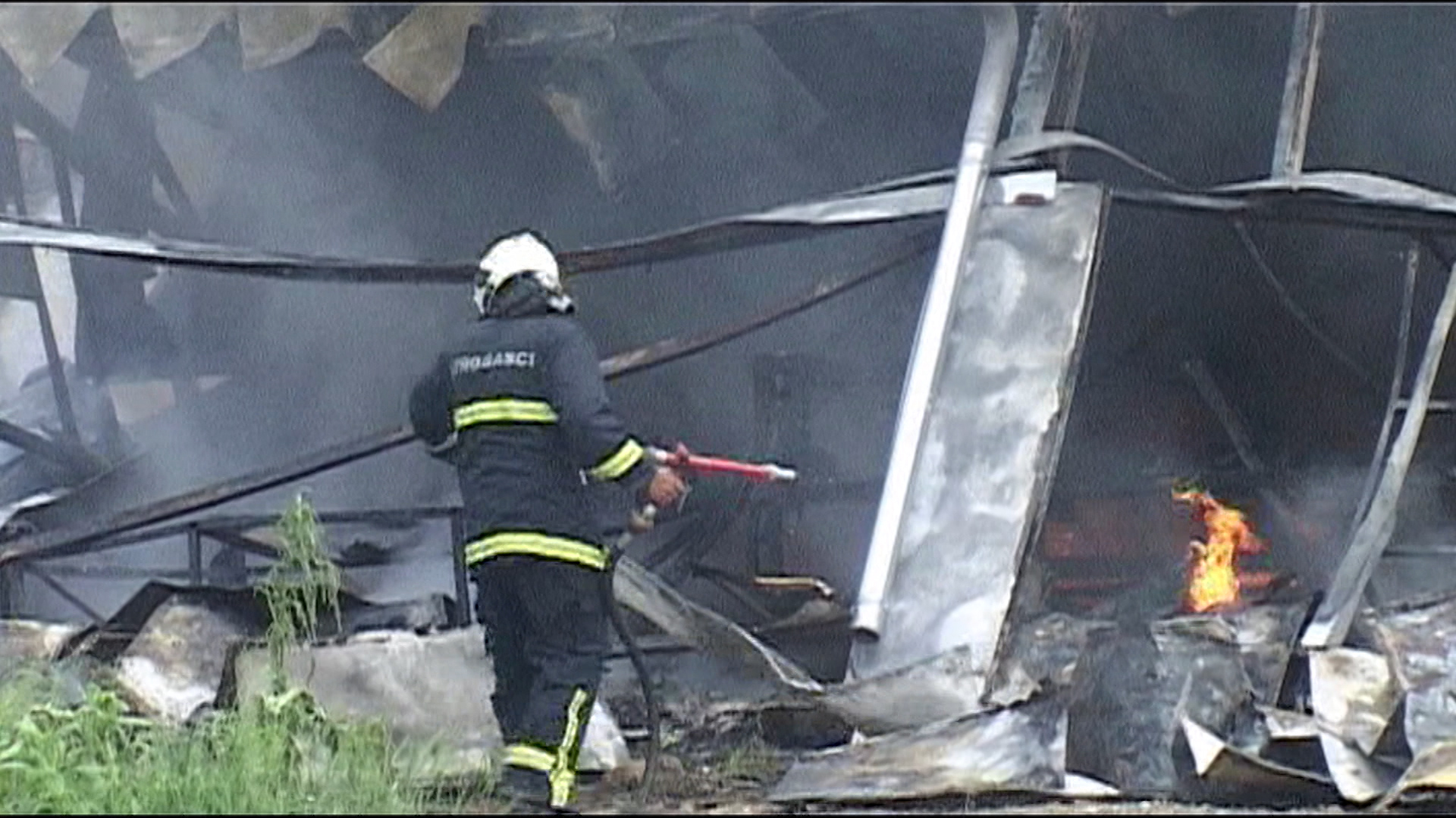 SA-POPLAVE LKLV-SNM-1(20190517-173945438).00_00_16_11.Still016