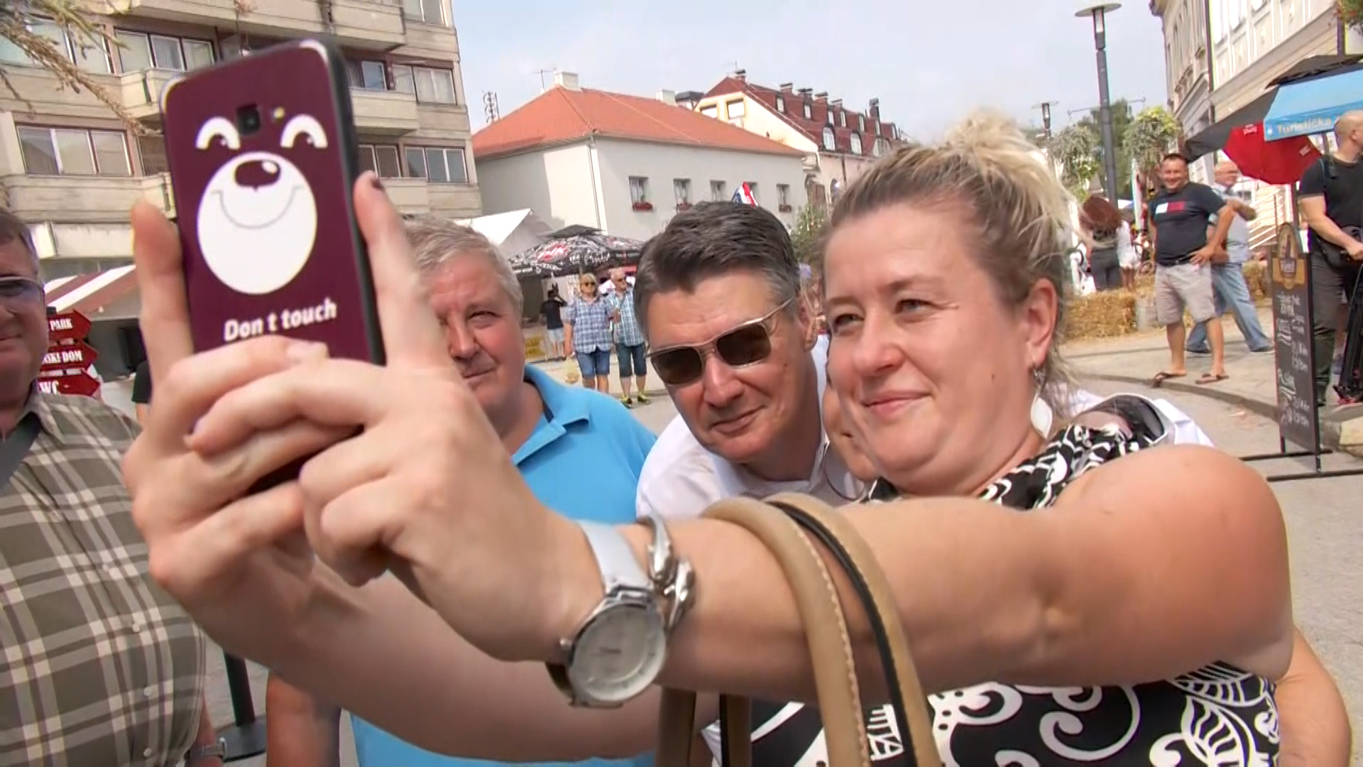 SA-POVORKA PKG-19-BOB-1(20190824-160306099).00_01_49_14.Still011