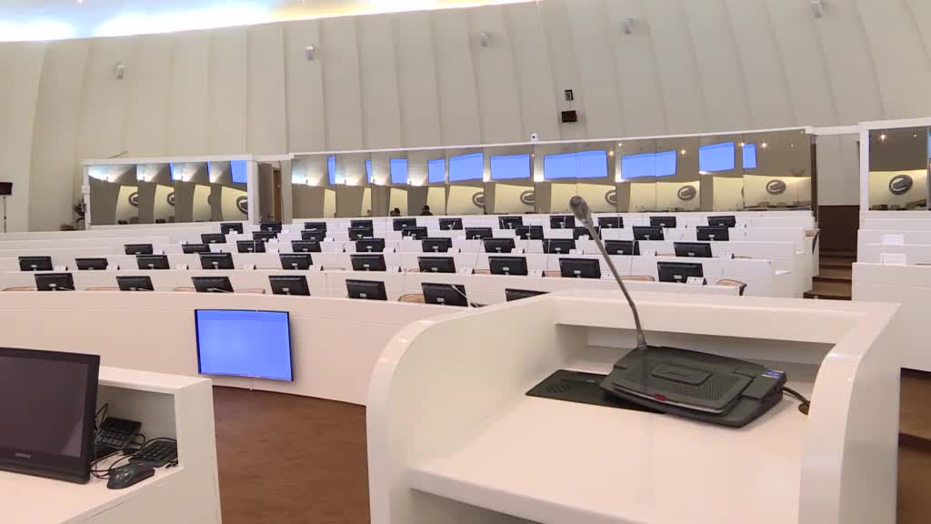 SA-PRAZAN PARLAMENT PKG-ADS