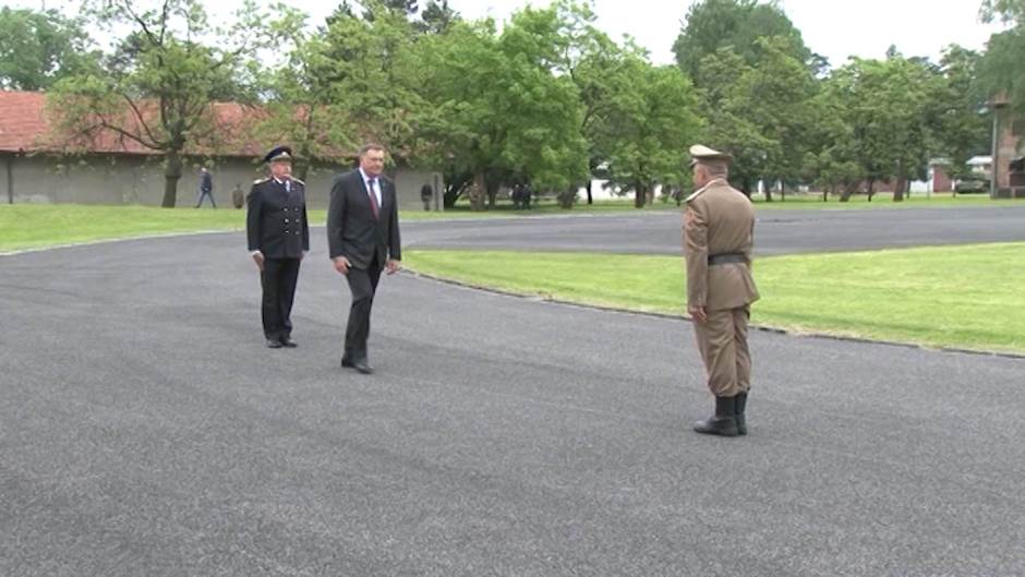 SA-PREDMET DODIK PKG-19-TJD-1(20190516-184634039).mxf.00_00_00_06.Still001