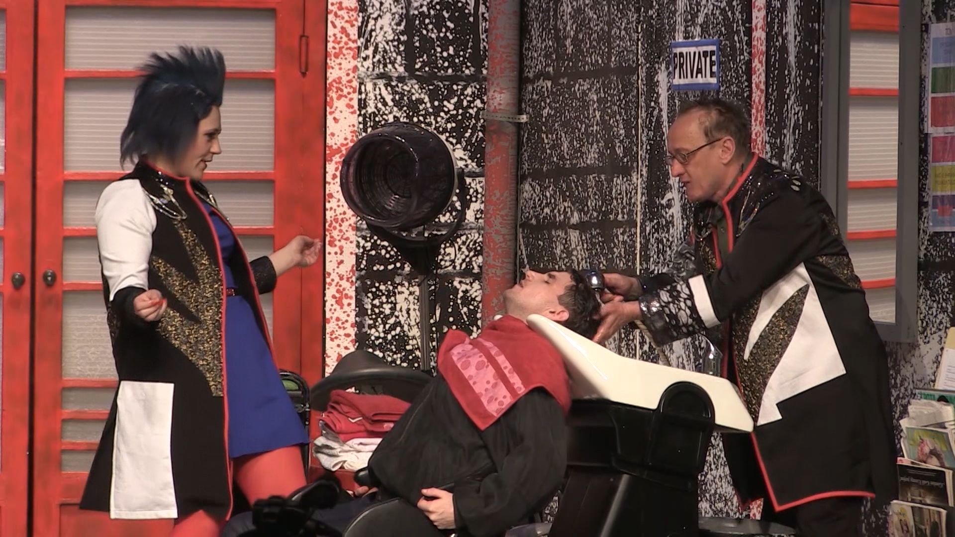 SA-PREDSTAVA KOMEDIJA PKG-NAT-1(20200303-170238353).Still002