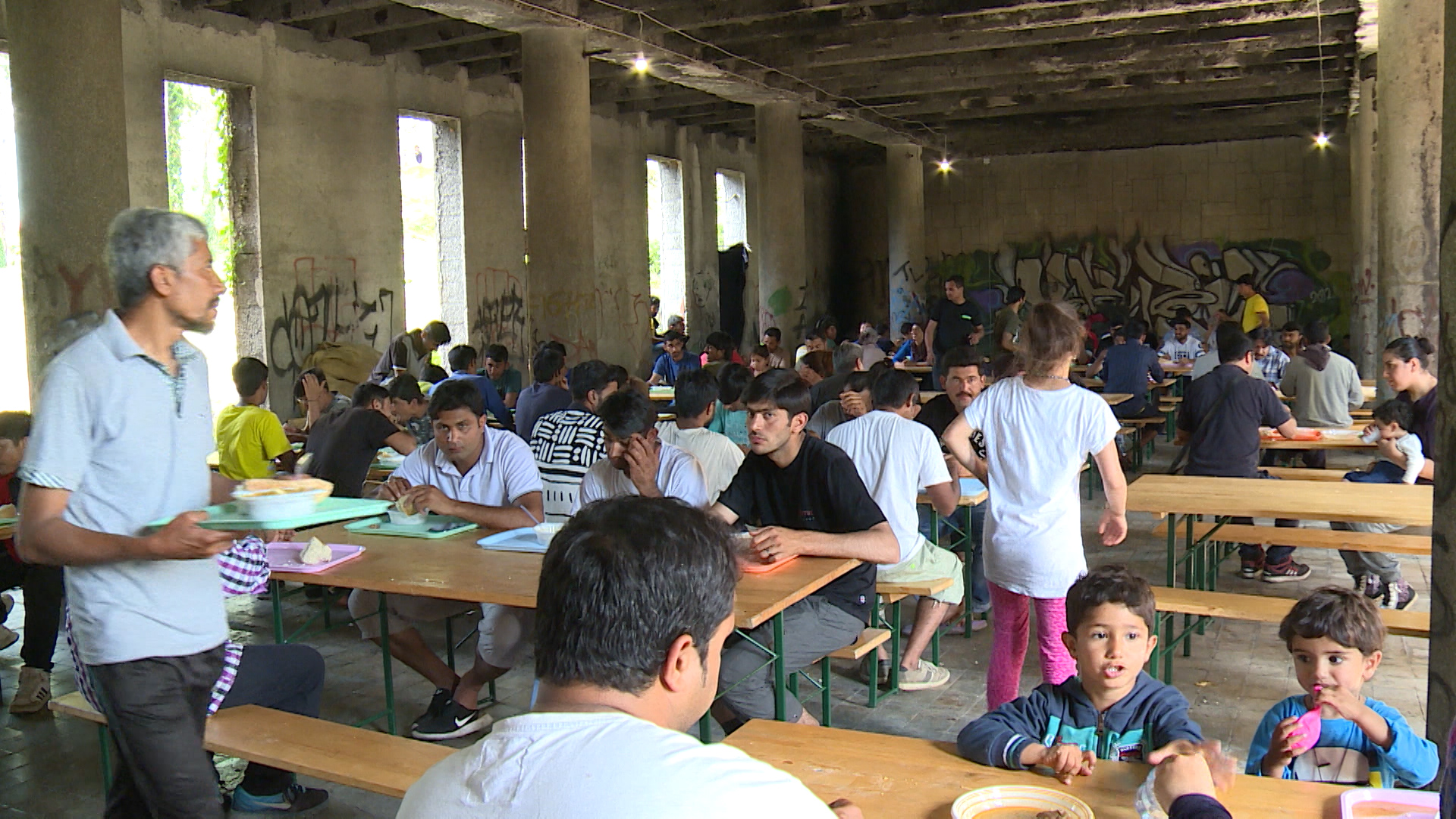 SA-PREPUCAVANJE MIGRANTIMA PKG-HAS-1(20190409-174837442).00_02_34_08.Still001