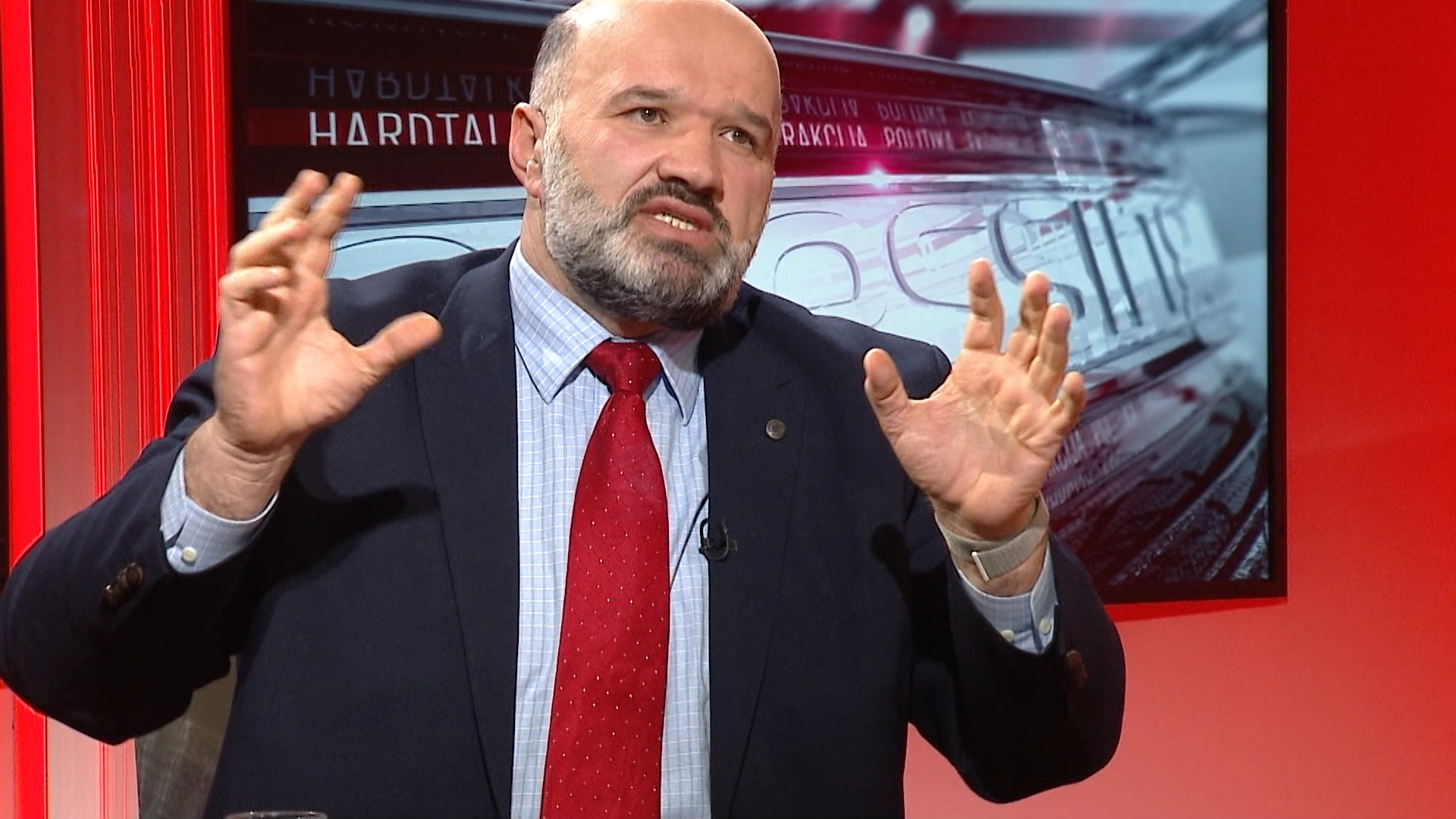 SA-PRESSING-050220-01.20_25_58_14.Still008