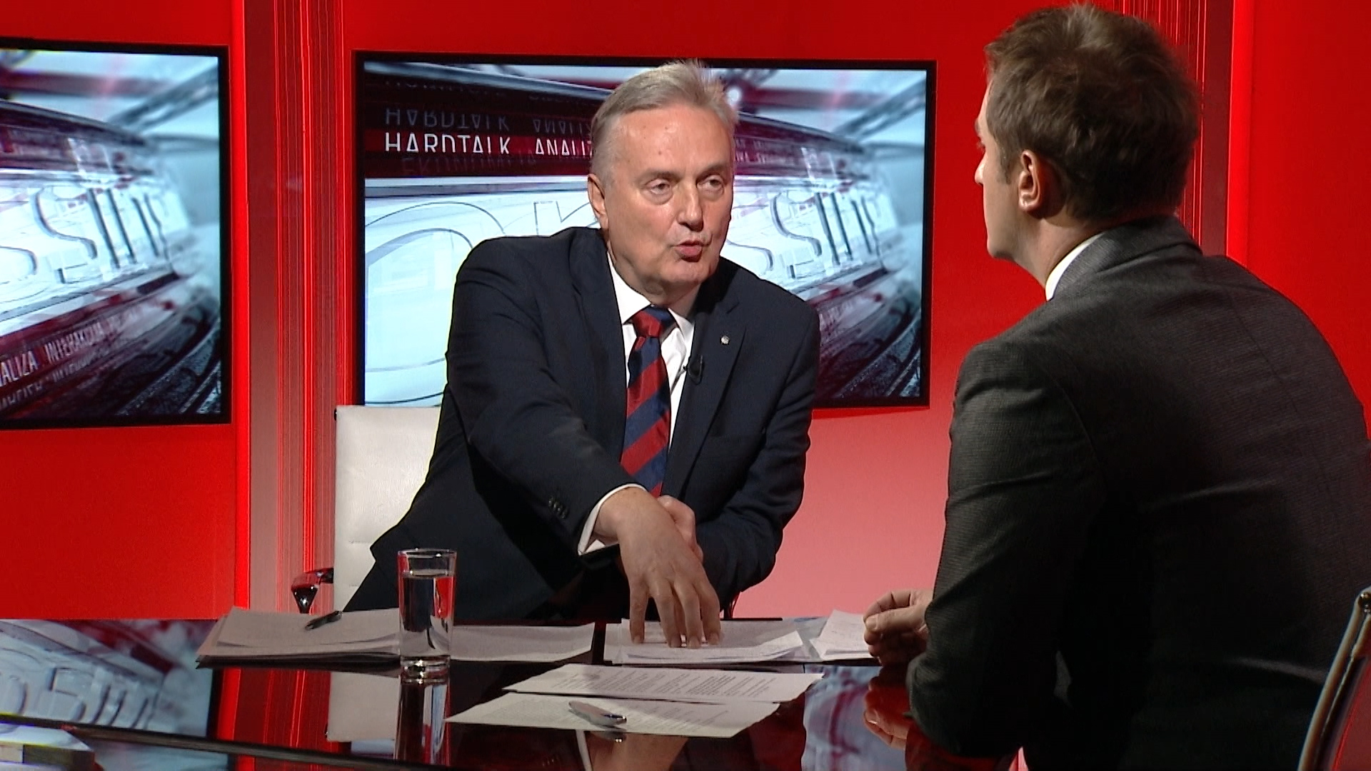 SA-PRESSING-071118-01.00_24_27_10.Still010