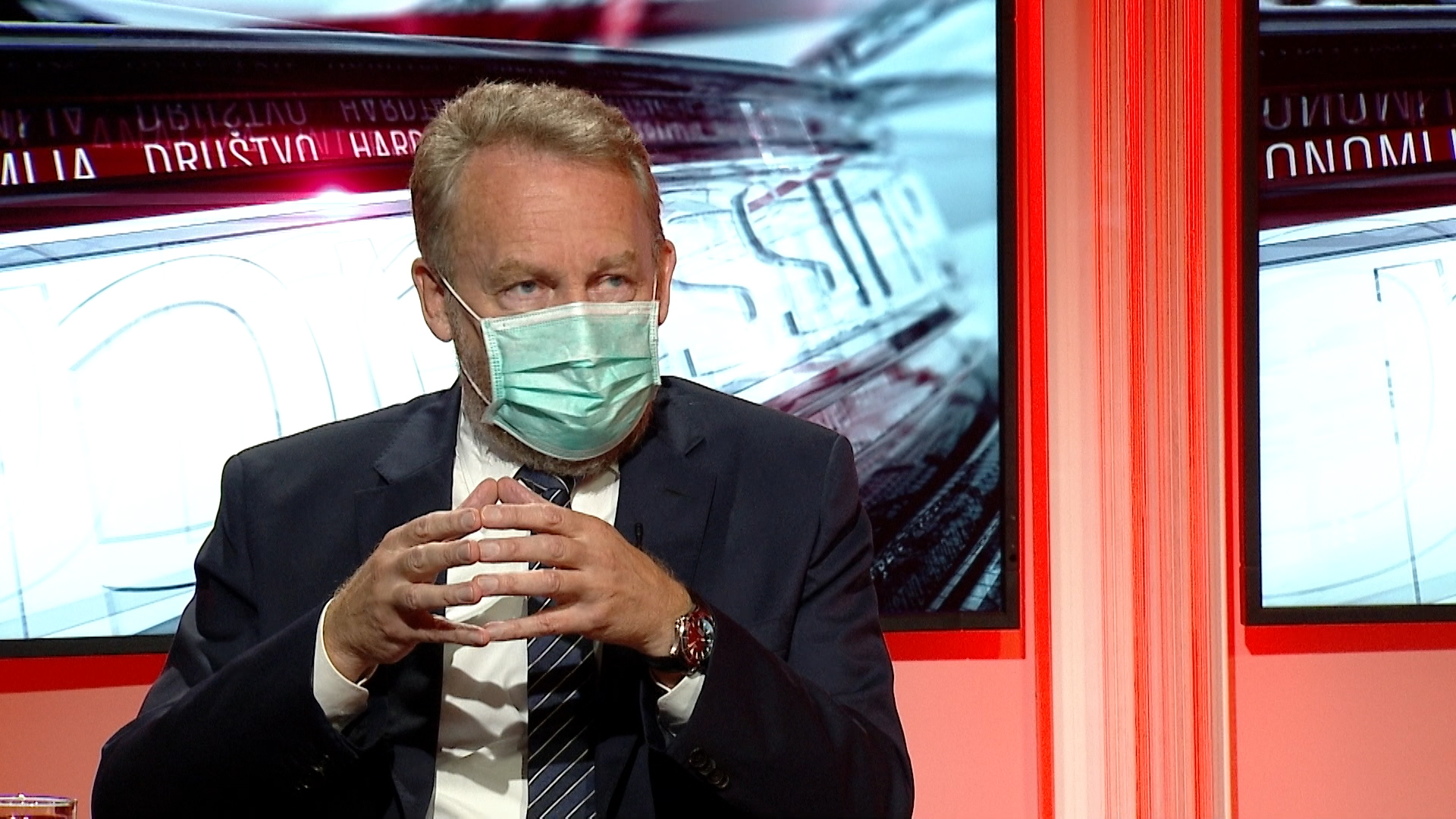 SA-PRESSING-090920-01.00_03_05_05.Still002