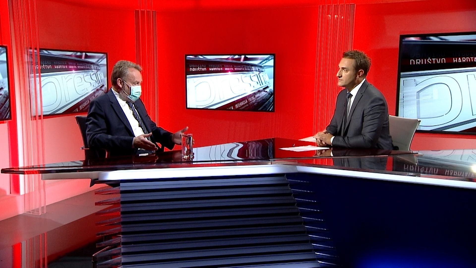 SA-PRESSING-090920-01.00_05_39_14.Still004