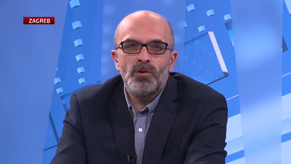 SA-PRESSING-161019-01.20_02_09_11.Still001