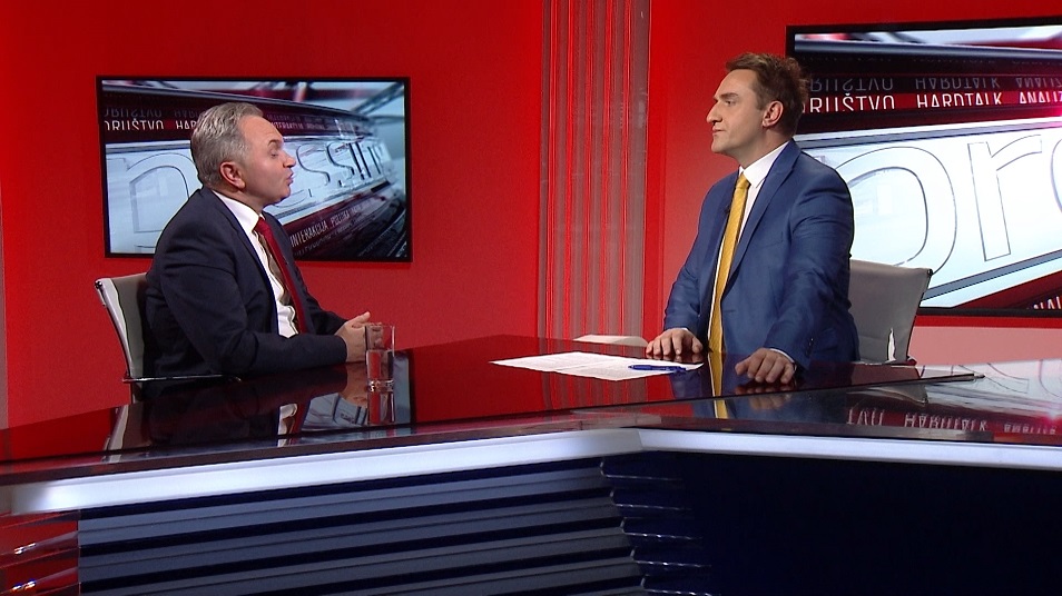 SA-PRESSING-201119-01.20_21_58_20.Still003