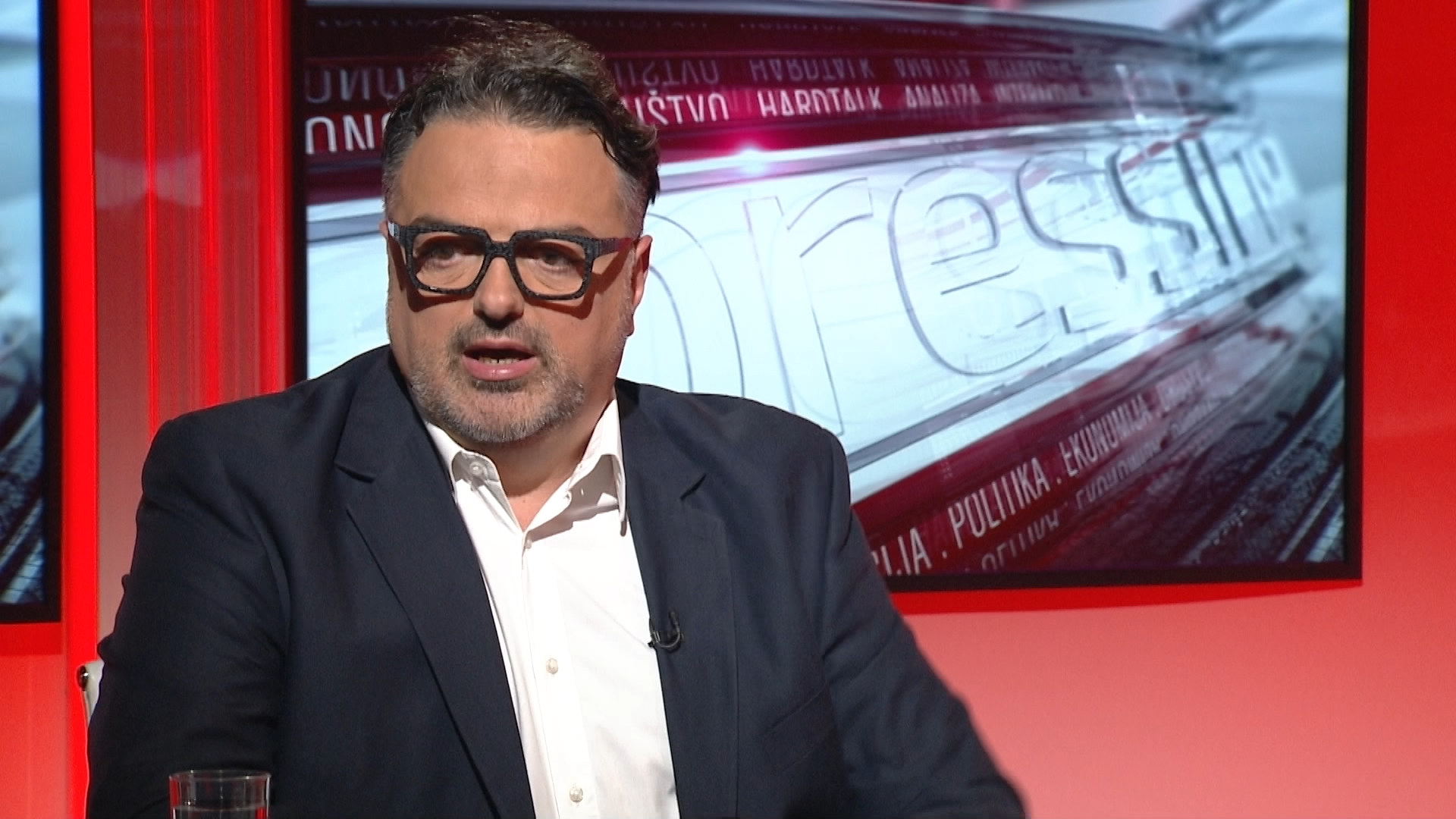 SA-PRESSING-240419-01_1.15_07_13_18.Still008