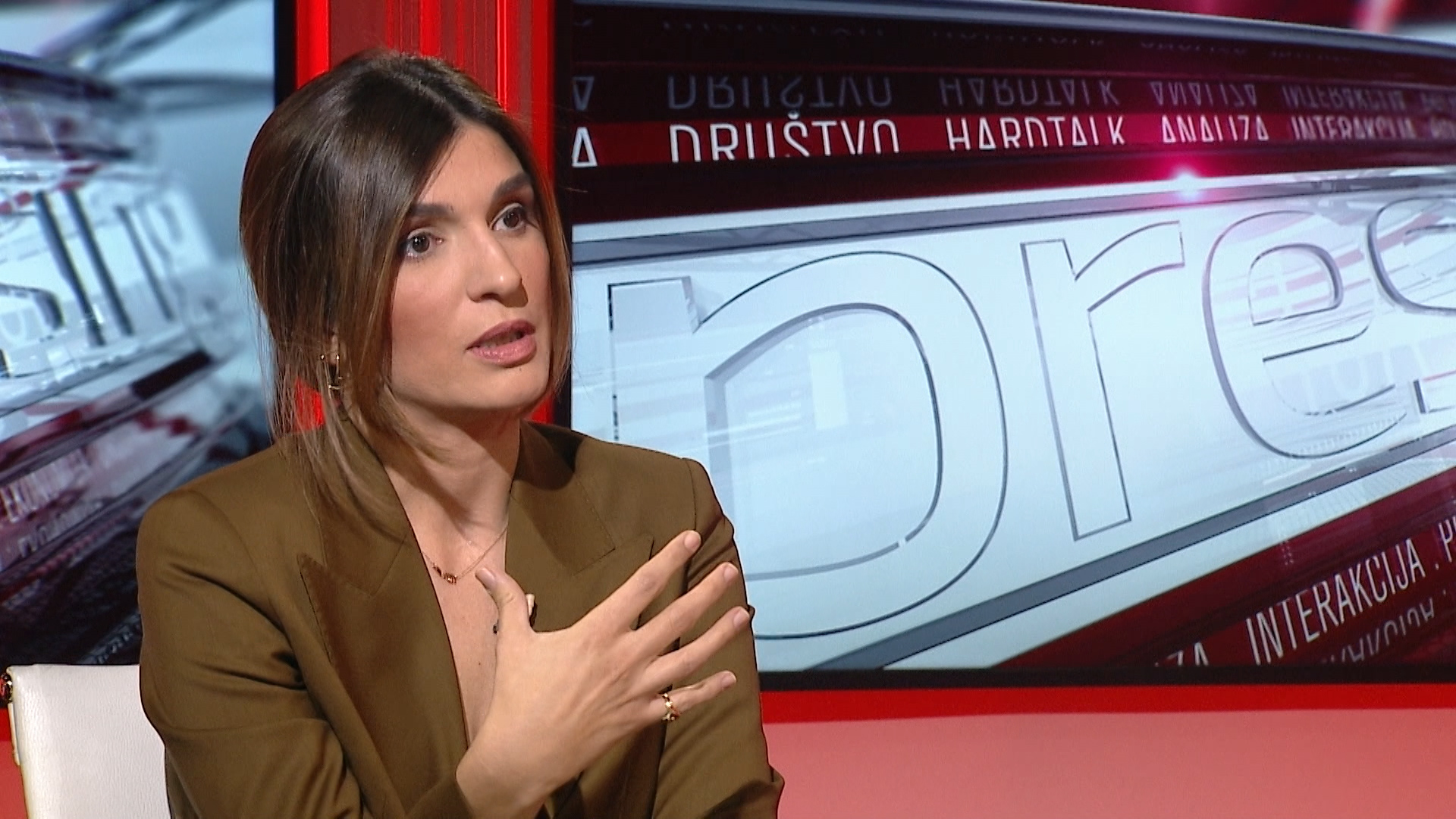 SA-PRESSING-271119-01.00_15_25_07.Still006