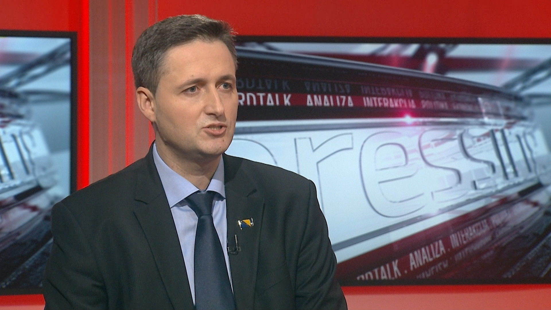 SA-PRESSING-280218-01_1.Still011