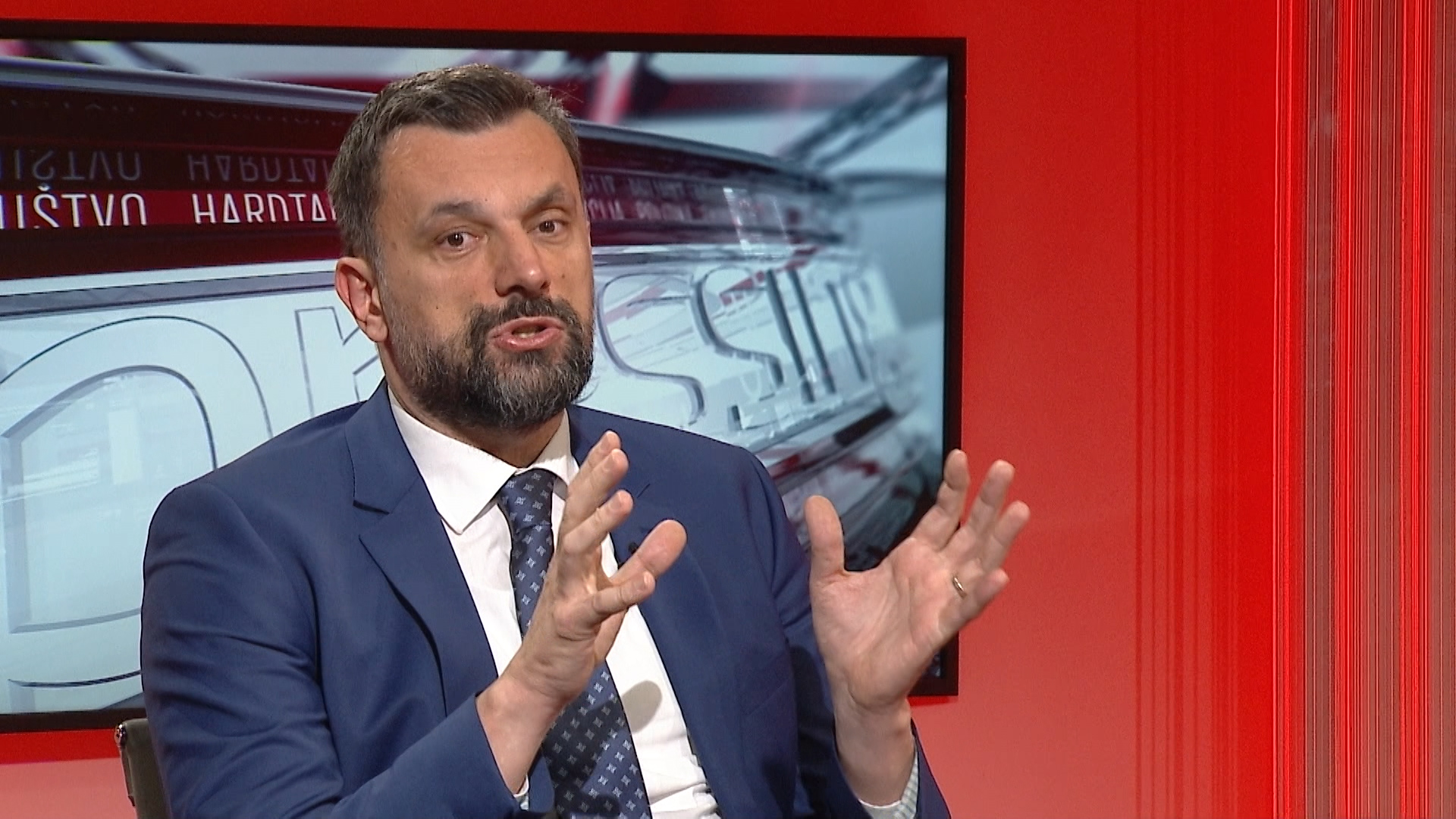 SA-PRESSING-290120-02.20_25_00_10.Still003