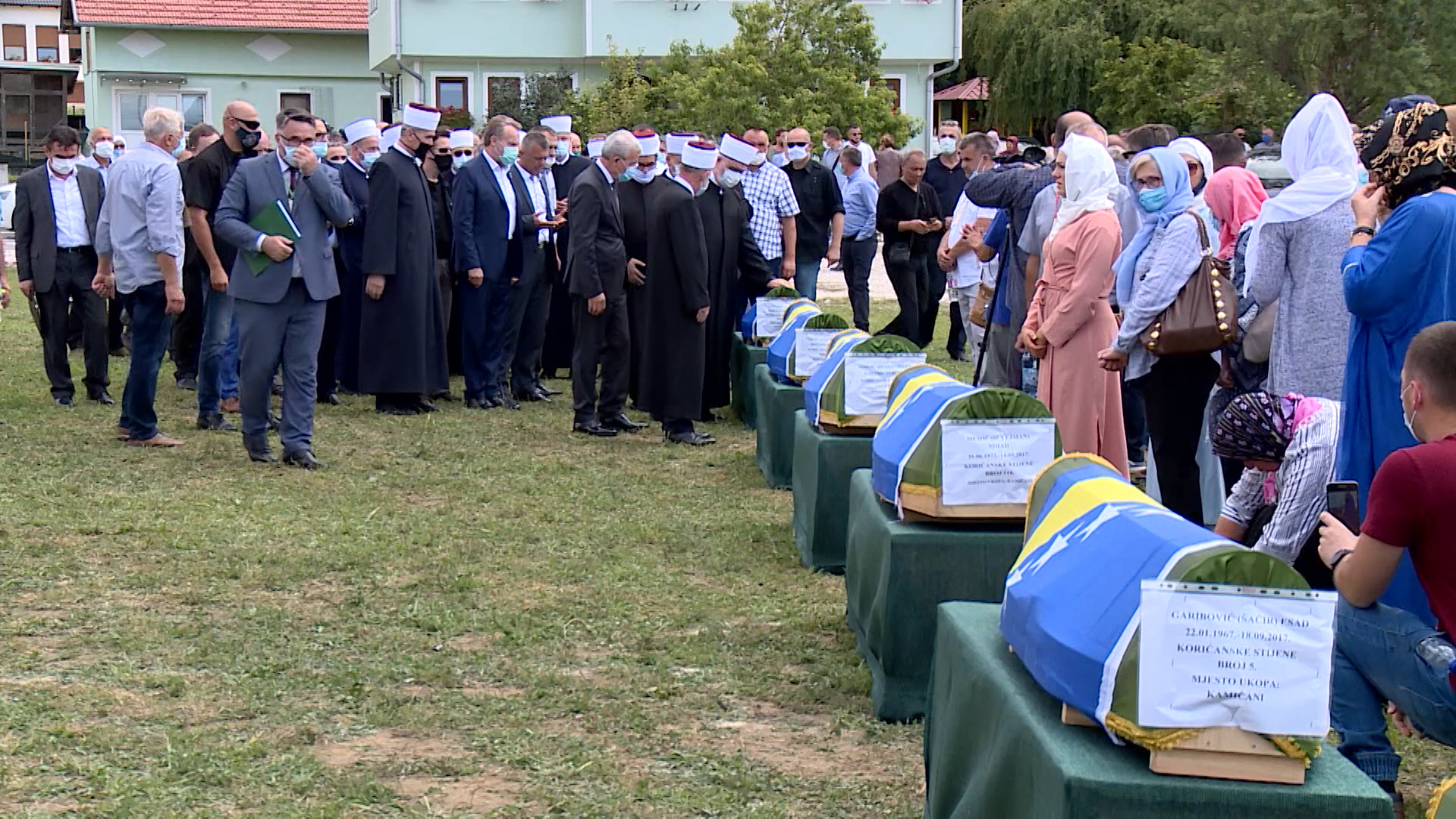 SA-PRIJEDOR DZENAZA PKG-SNM-1(20200720-180823467).mxf.00_02_21_14.Still002