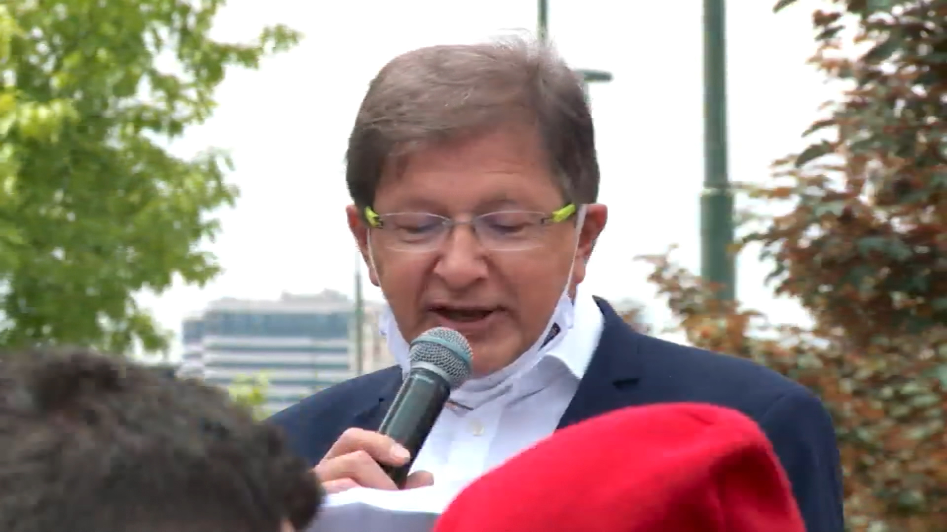 sa-protesti anketa lkl-300520-ras-wmt.13_22_06_07.Still001