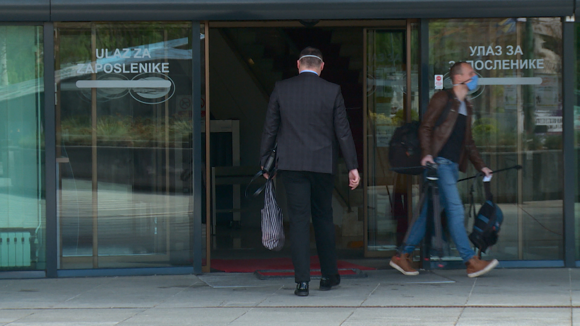 SA-RADNICI DNT-BOB-1(20200430-175543353).mxf.00_00_03_06.Still002