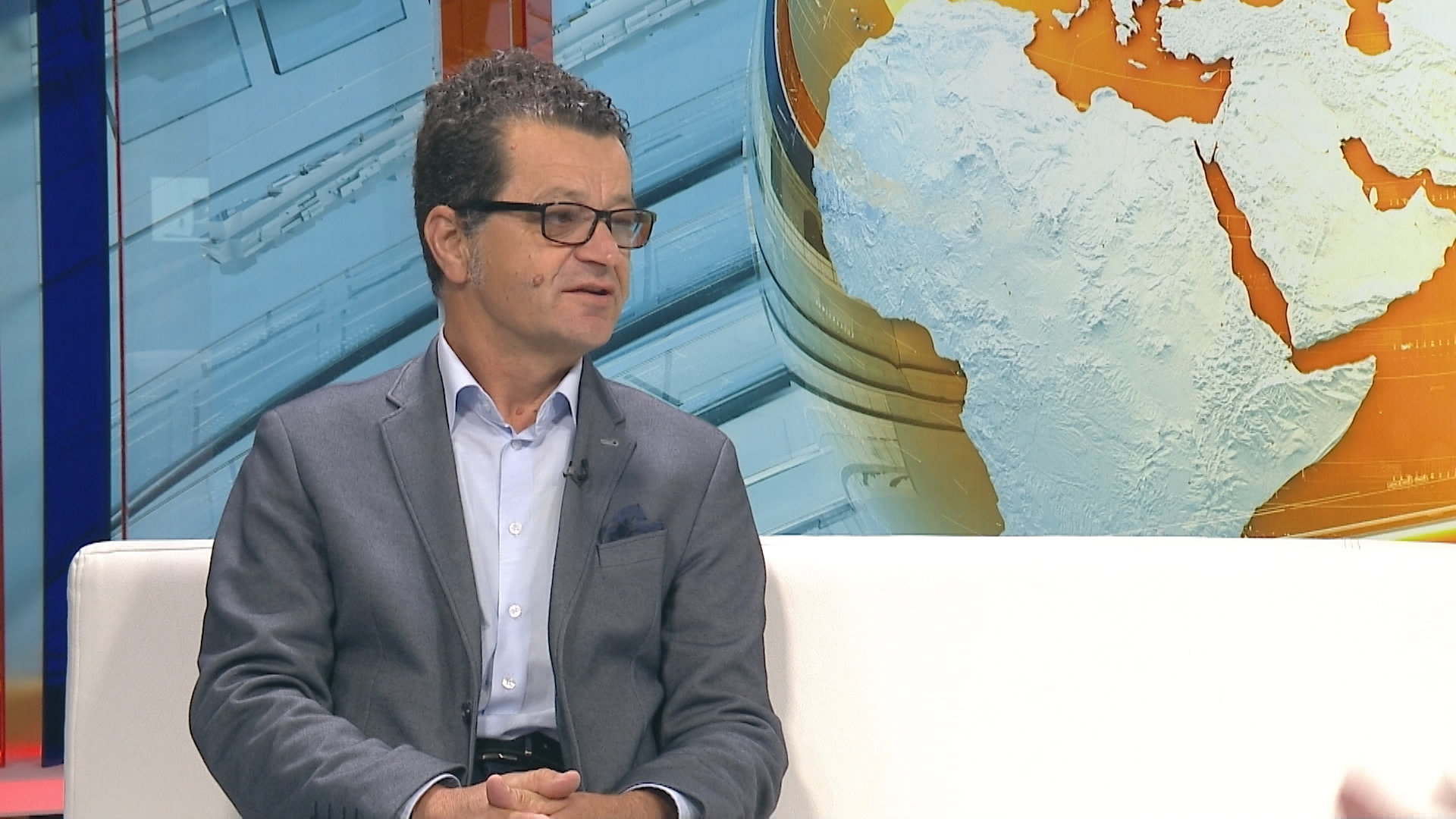 sa-raguz-160518-clf.00_00_00_00.Still001