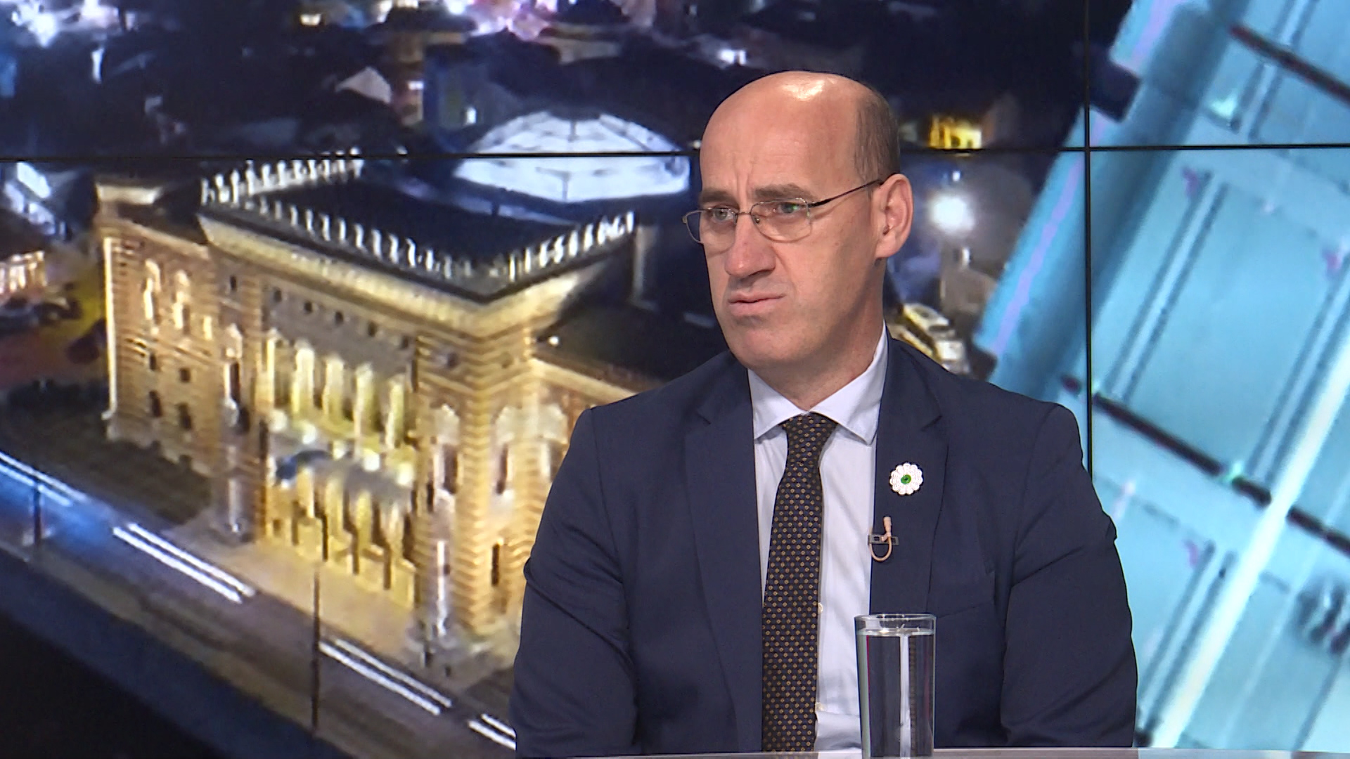 sa-ramiz salkic-ytb-070120_1.18_07_56_01.Still001