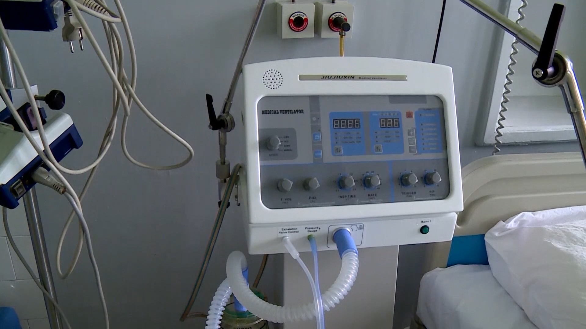 SA-RESPIRATORI PKG-19-ANM-1(20200610-180436439).mxf.00_01_04_01.Still001