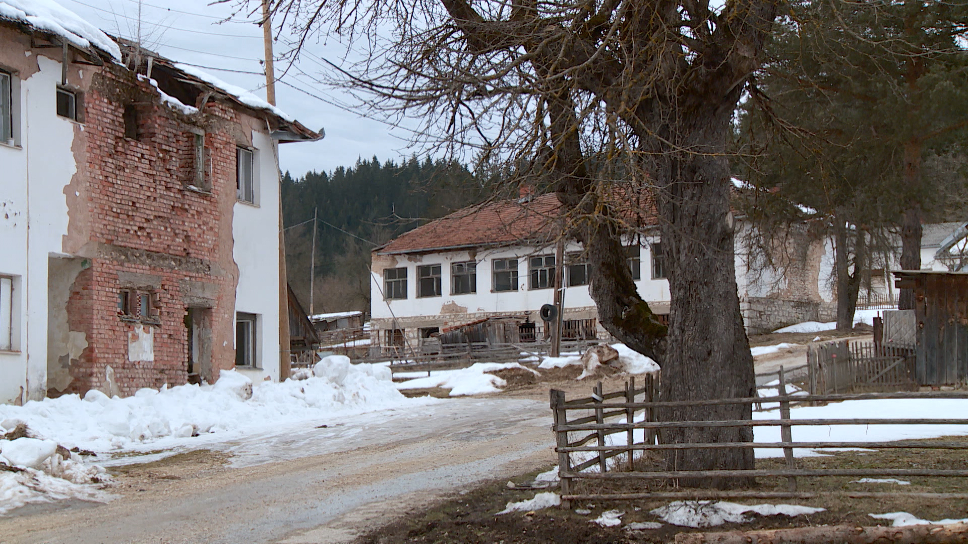 SA-ROMANTIKA MOSTAR PKG-DJK-1(20190227-174039862).00_02_18_18.Still009