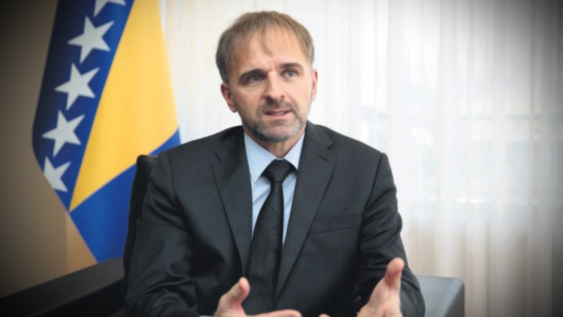 SA-SADOVIC HEAD-IVA-1(20180604-153558752).00_00_02_05.Still001