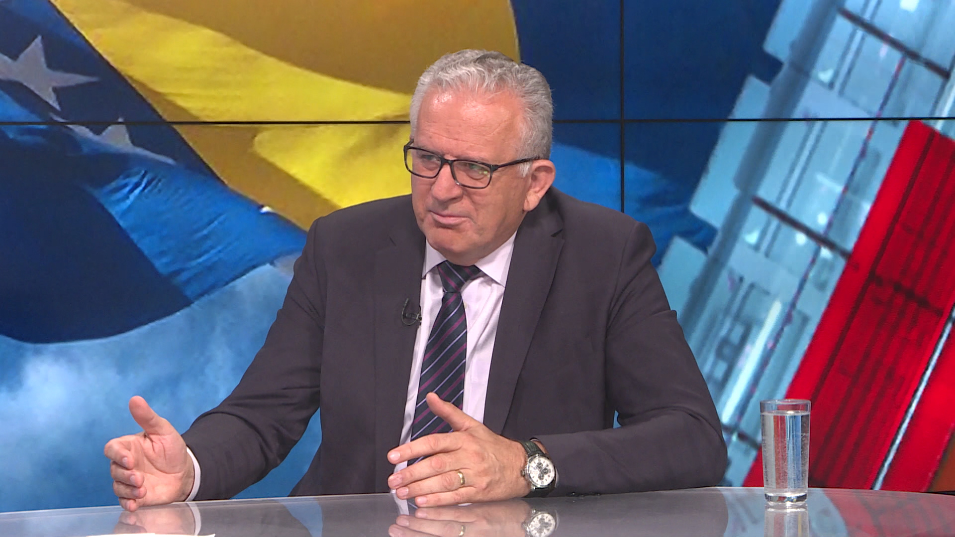 sa-safudin cengic-clf-230819.17_01_31_19.Still001