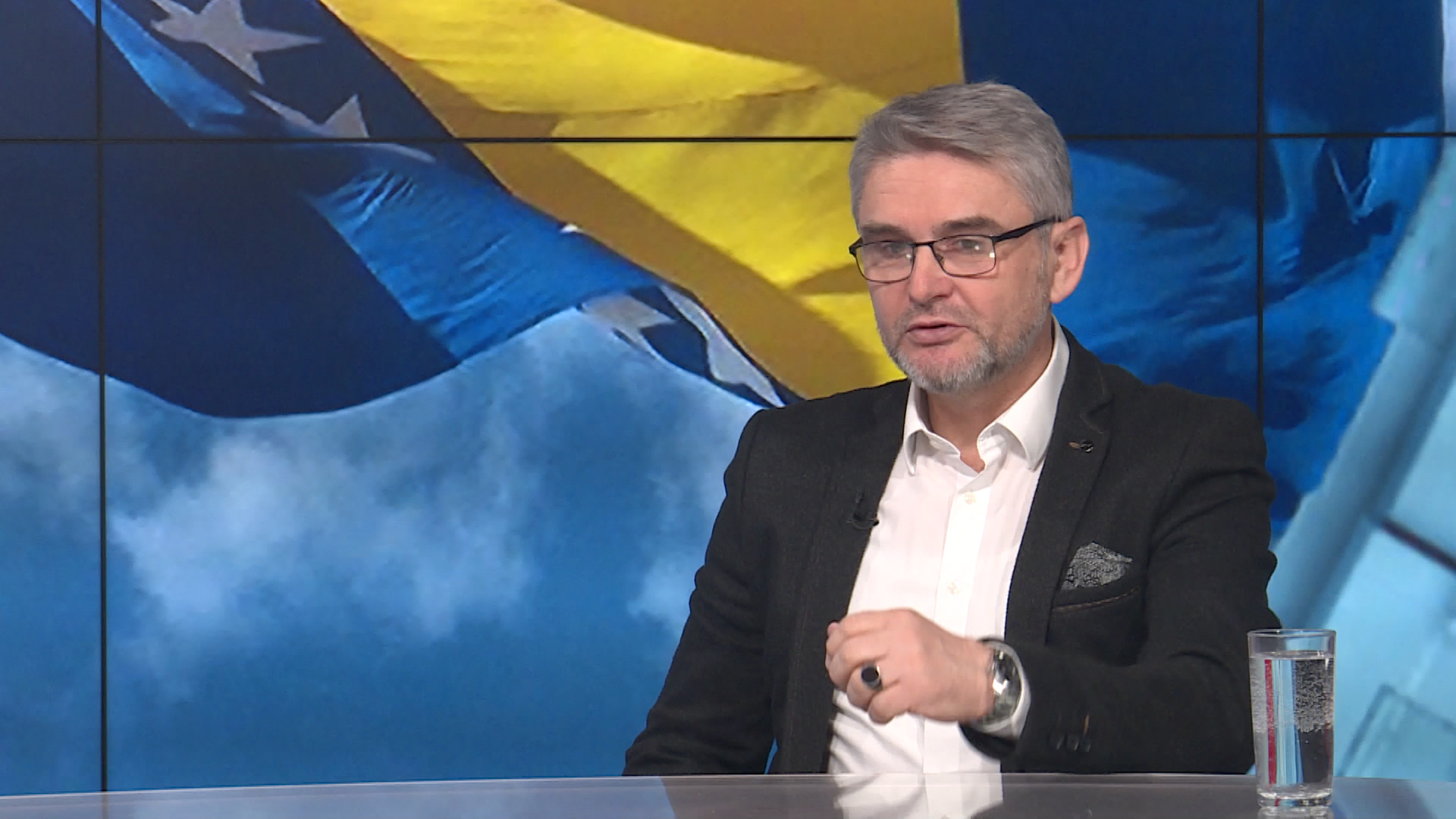 sa-salko bukvarevic-clf-270120.19_05_06_12.Still001