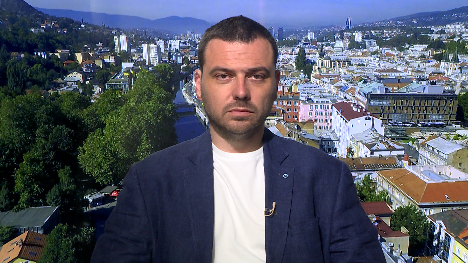 sa-sasa magazinovic-clf-130720.10_35_47_21.Still001