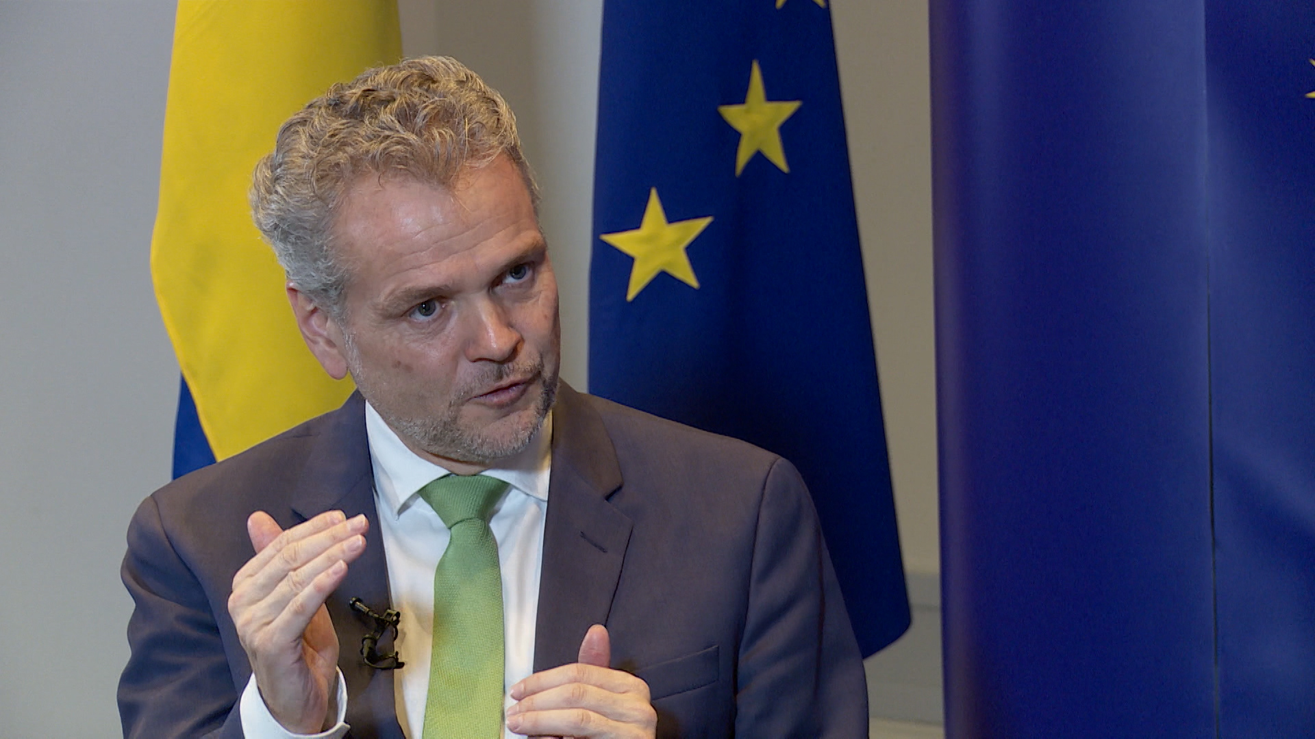 SA-SATTLER INTW-ESM-1(20191204-172512955).00_06_56_16.Still002