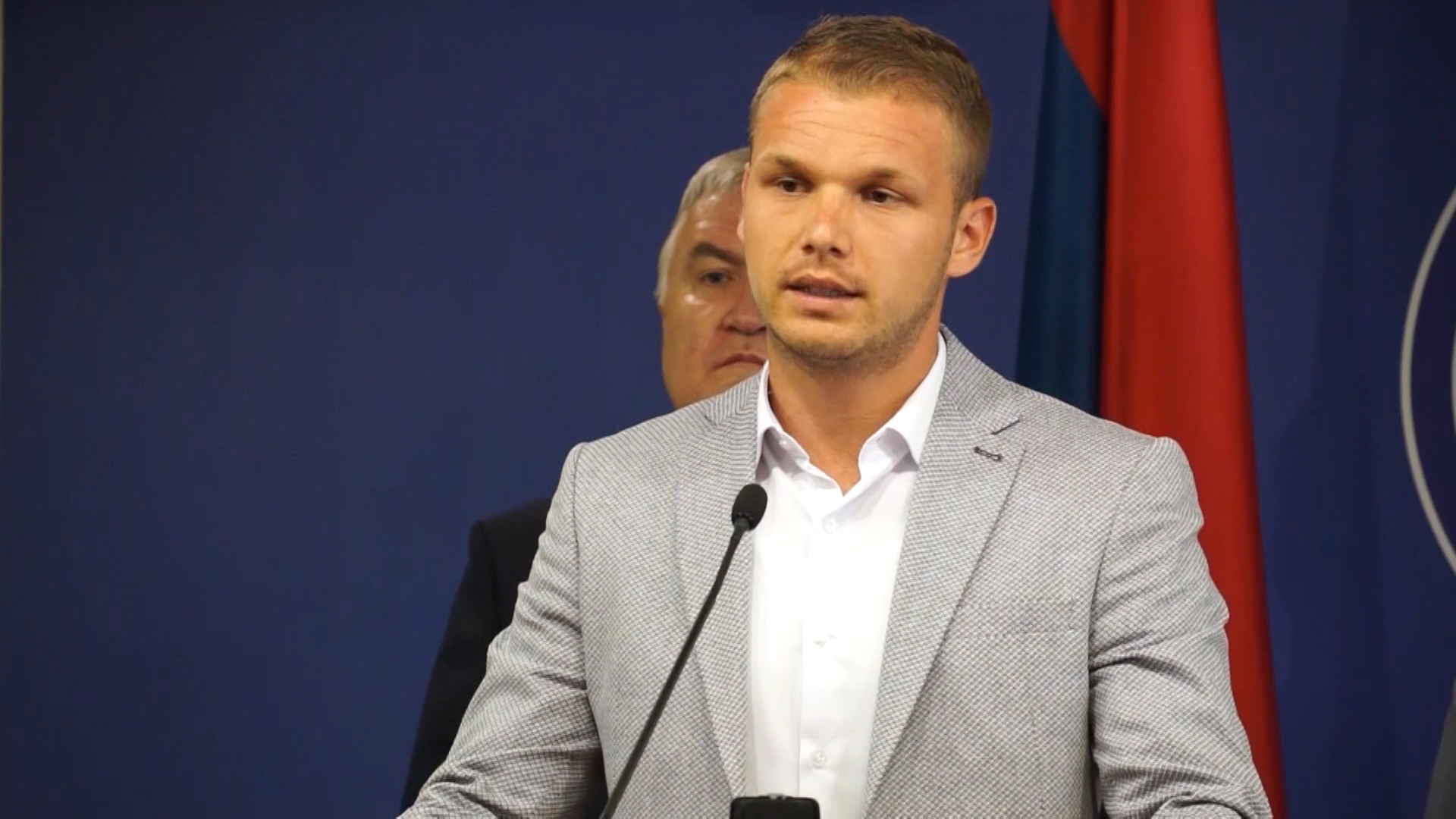 SA-SAVJETI VRUCINE PKG-ADB-1(20190702-163115892).00_00_56_24.Still011