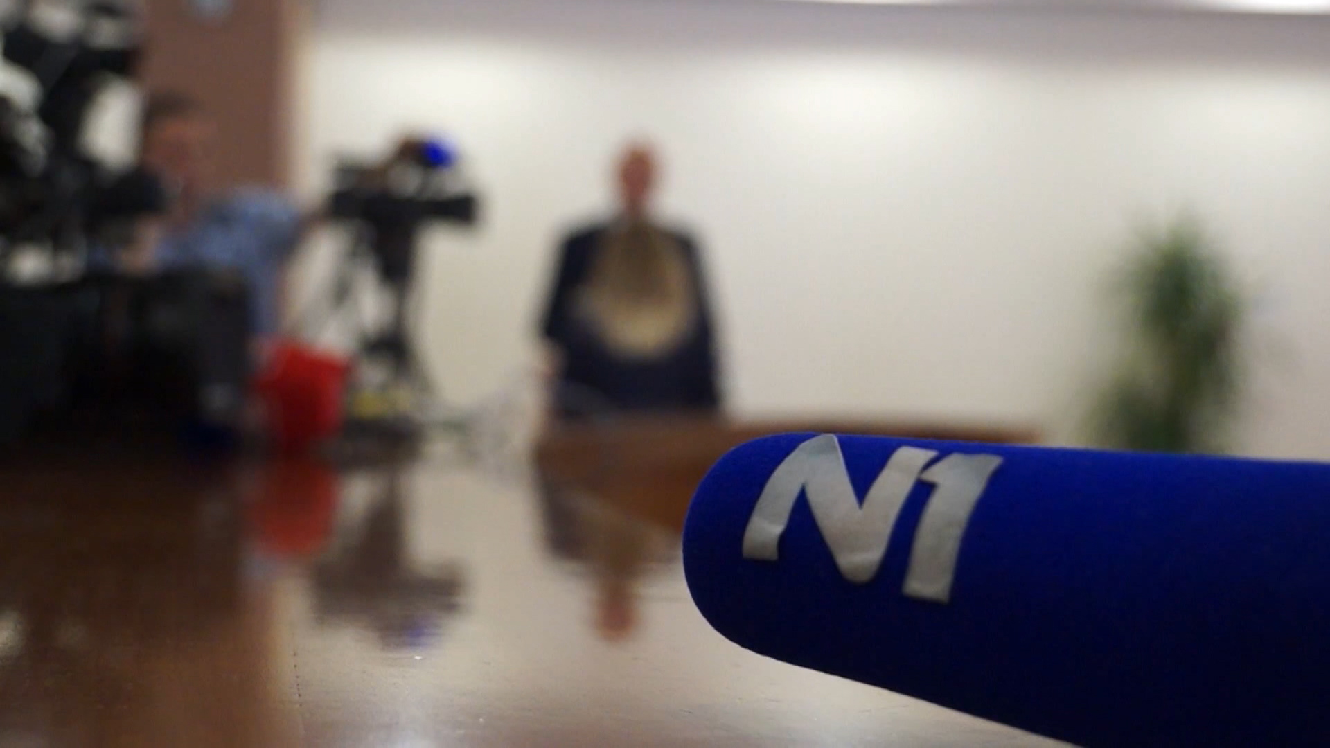 SA-SAVJETI VRUCINE PKG-ADB-1(20190702-163115892).00_01_40_04.Still010