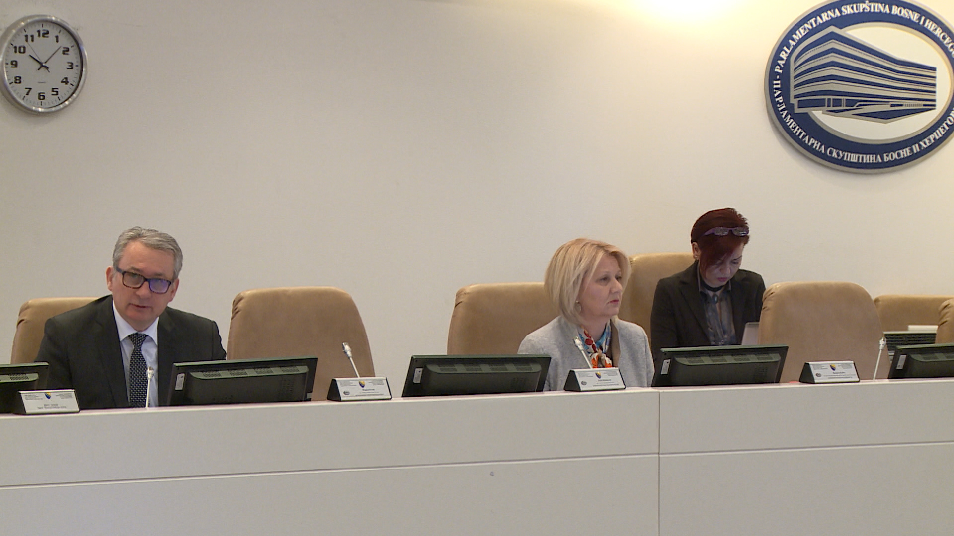 SA-SCENA FINAL-200418-1(20180420-132710559).00_02_05_10.Still014