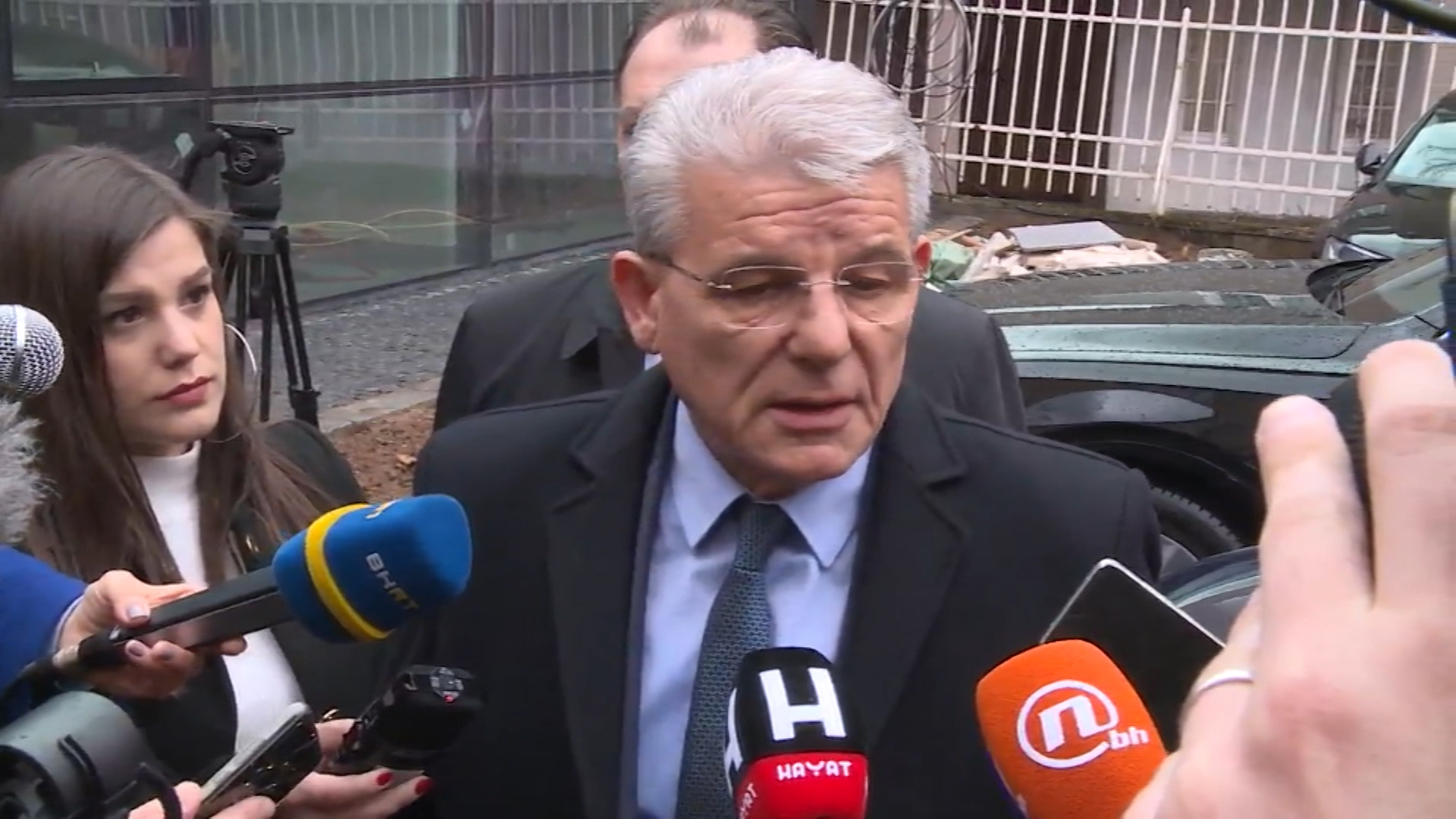 sa-sda vo i sot-030320-ads-wmt.15_21_01_06.Still001