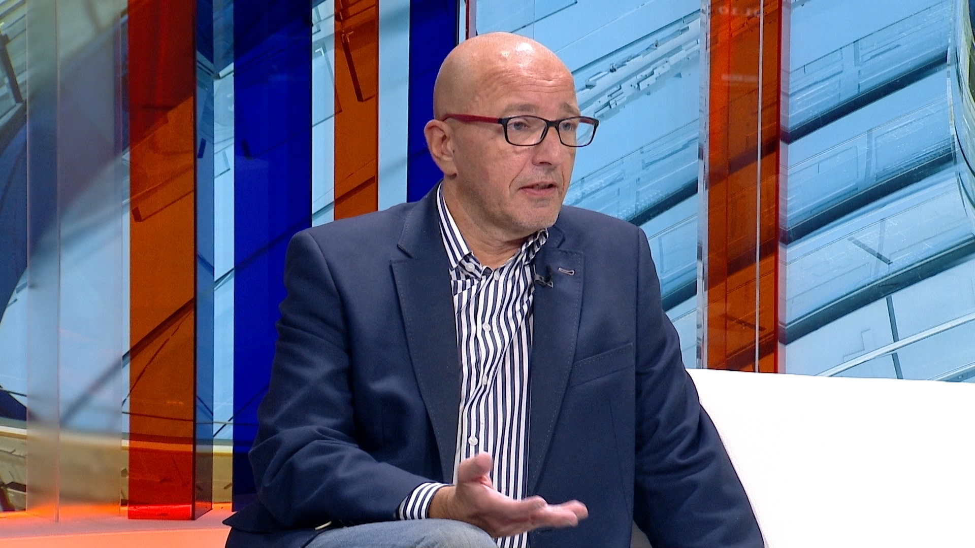 sa-semsudin mehmedovic-clf-170918.00_12_39_10.Still004