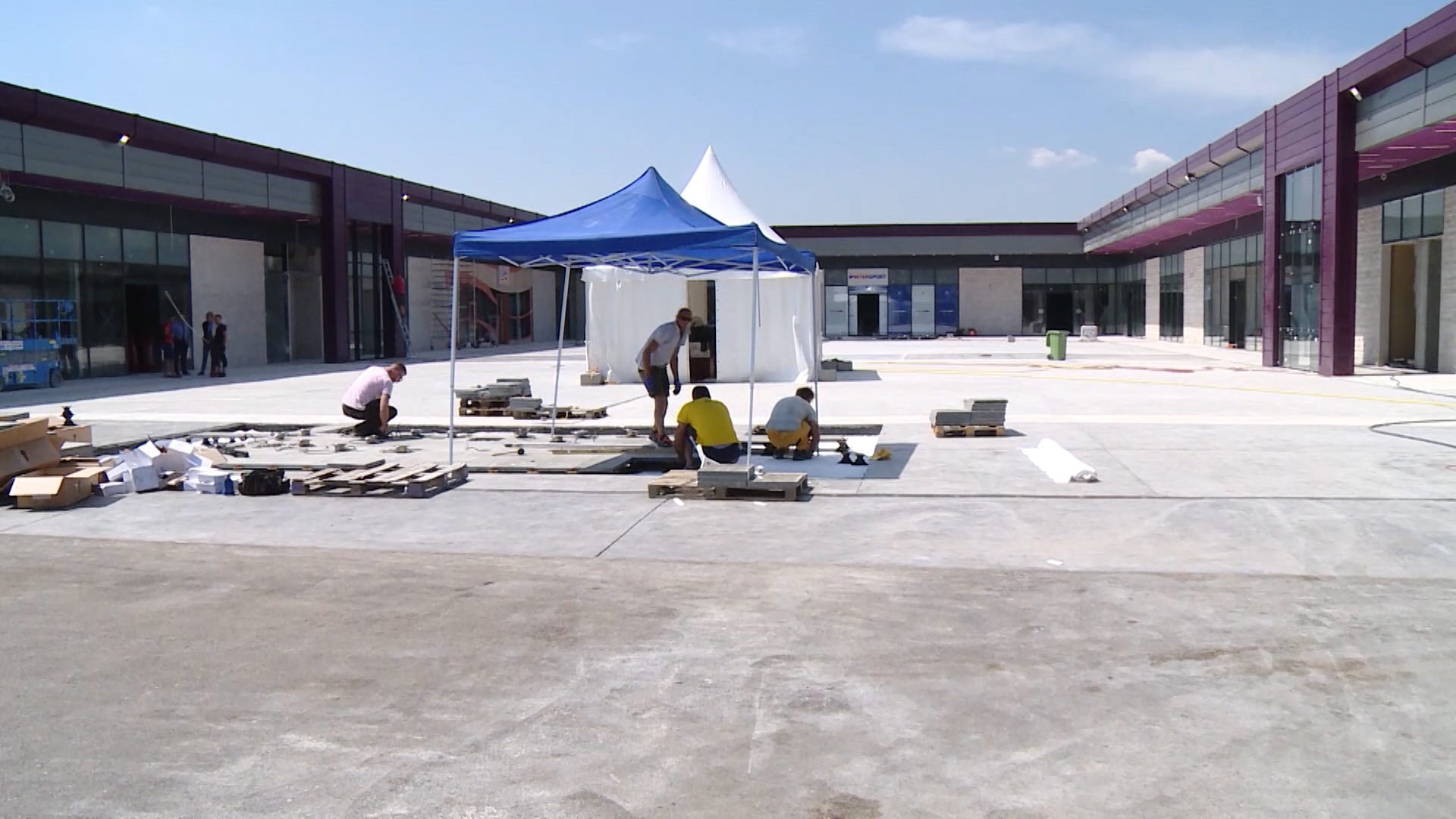 SA-SFF MOSTAR PKG-ADB-1(20200813-145640567).mxf.00_00_04_05.Still001