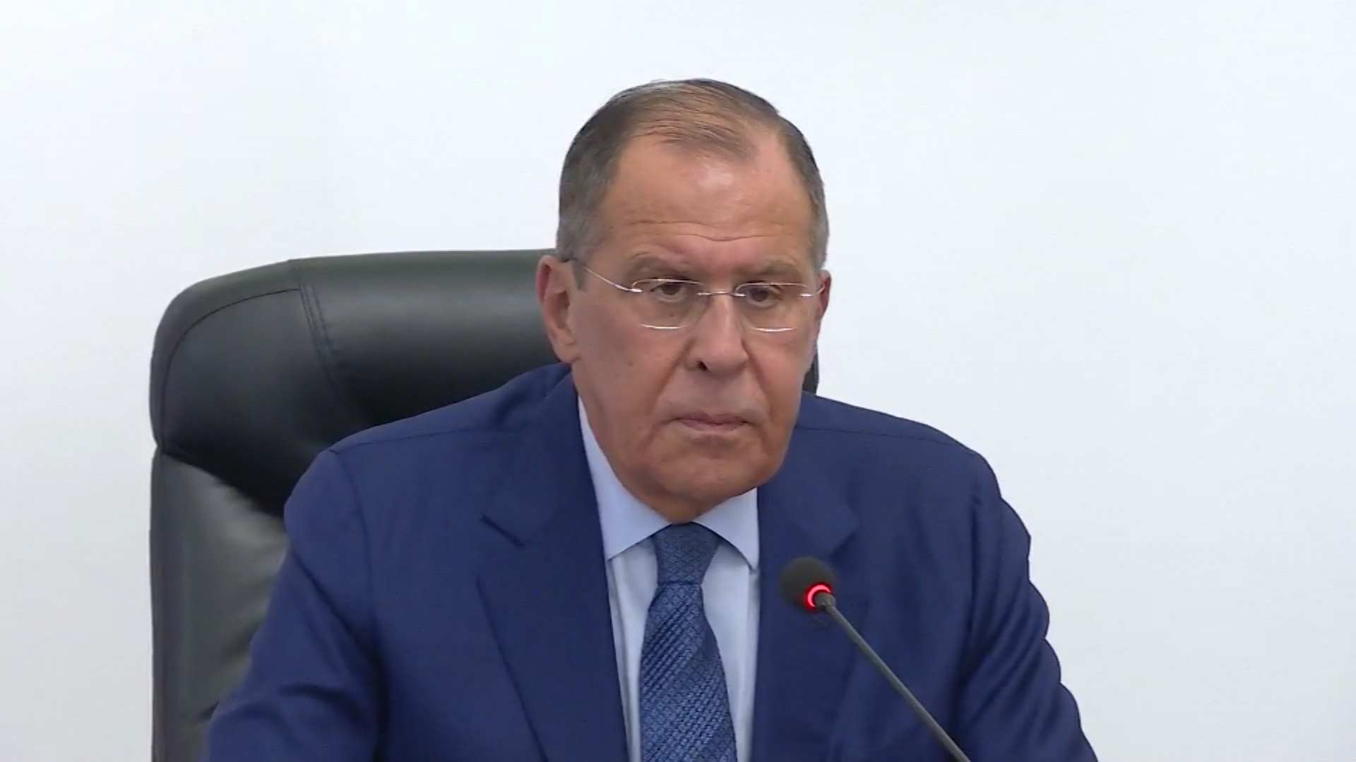 SA-SIRIJCI U SKOLI PKG-HAS-1(20180921-163616407).00_01_32_12.Still006