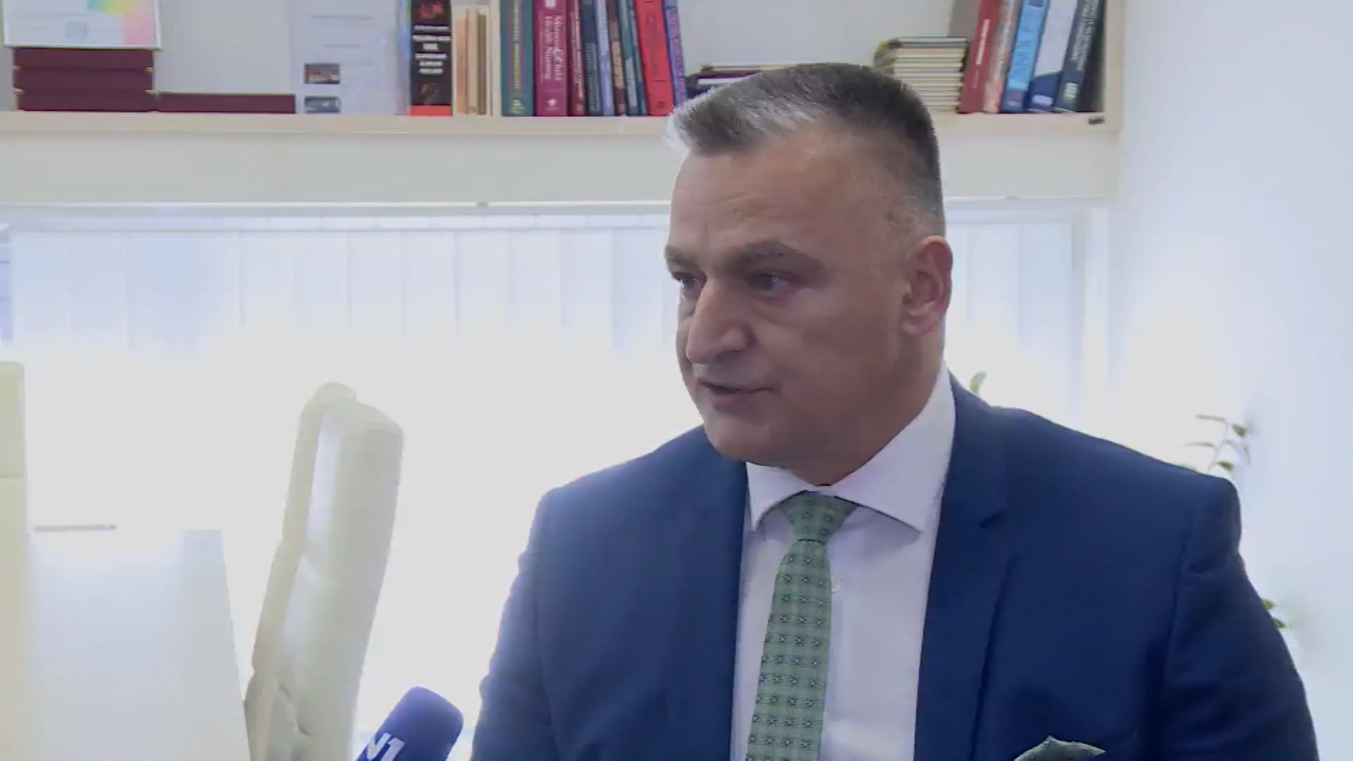 SA-SKRBIC INTW-DU-BOB-2(20200312-171103976).00_01_12_17.Still001