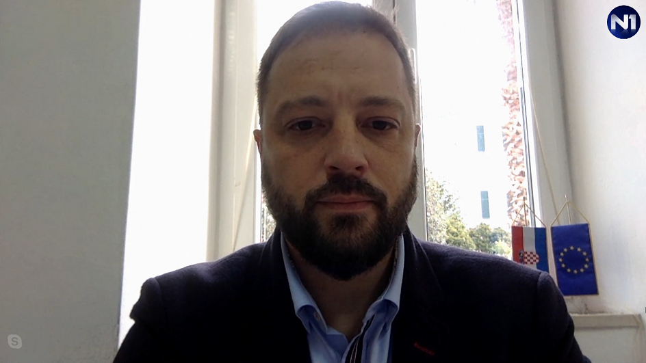 sa-skype-pero mrnarevic-clf-150419.07_37_00_01.Still001