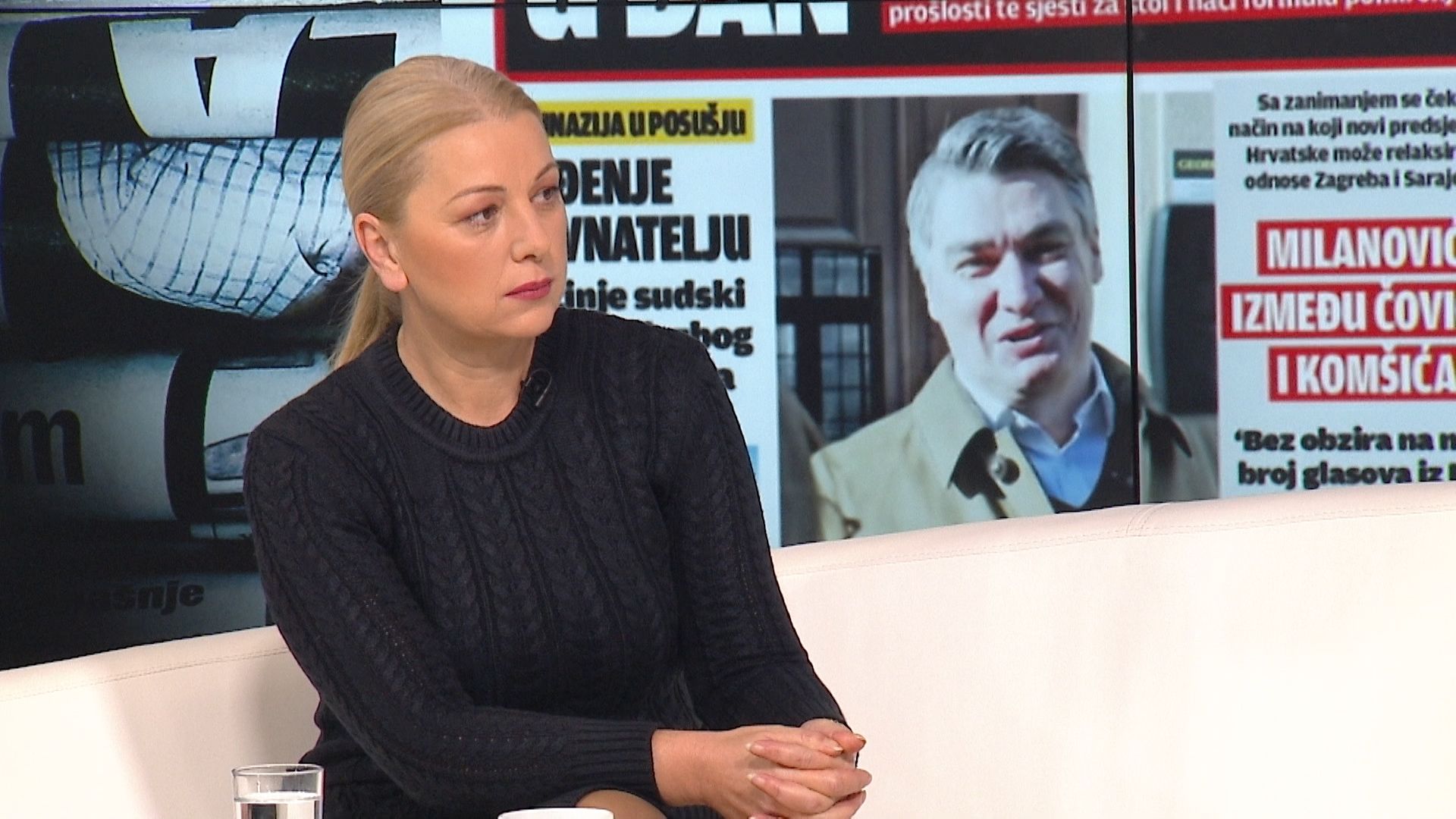 sa-sladjana jasarevic-clf.08_54_18_18.Still001