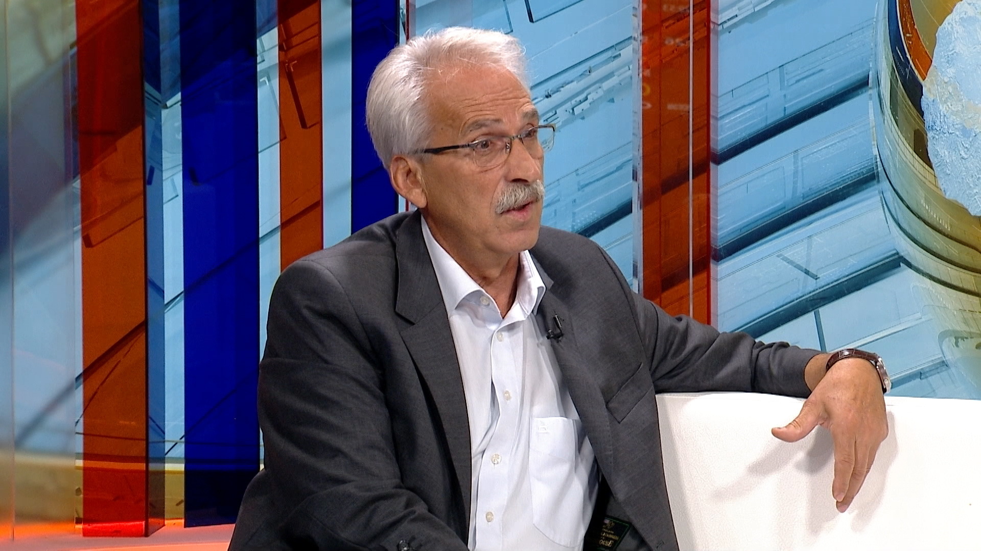 SA-SOT DODIK-SLS-1(20180909-185658587).00_09_26_23.Still004