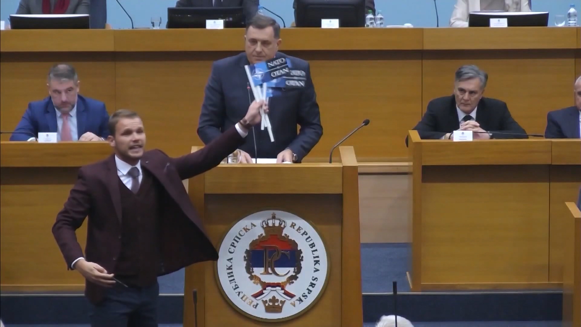 sa-sots stanivukovic 22-snm(20191223-202658351).00_00_01_10.Still001