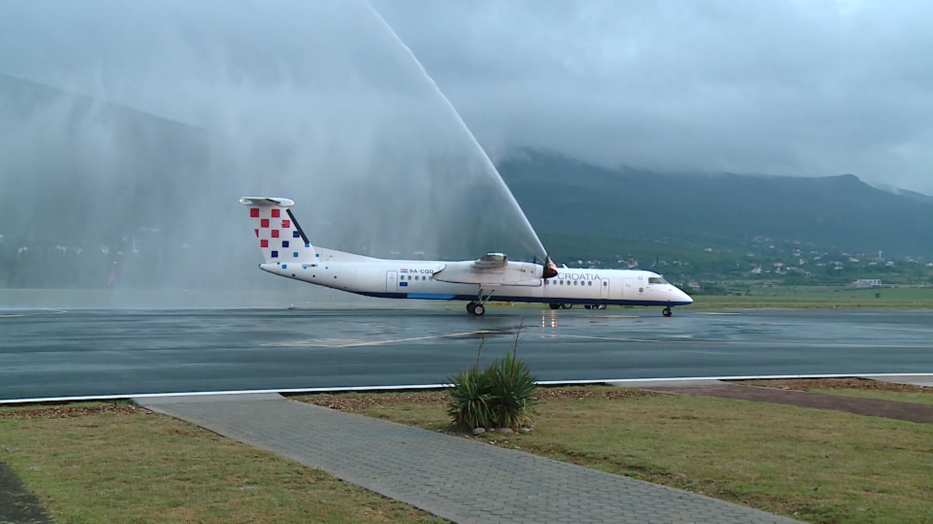 sa-spomenik vraca-mak(20190519-152757152).00_00_09_14.Still021