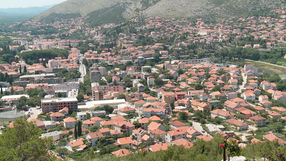 SA-STANOVI TREBINJE PKG-19-ALT-1(20180705-175008656).00_00_02_07.Still004