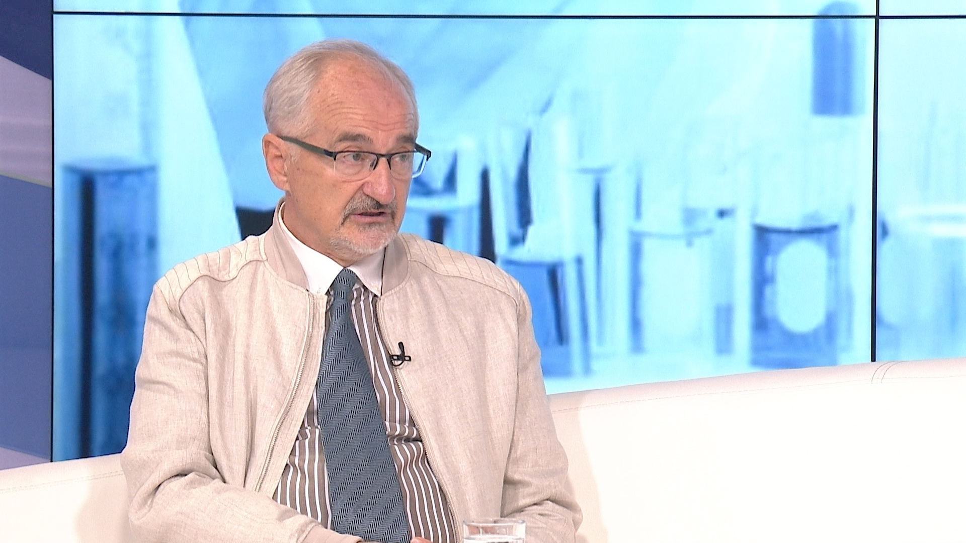 sa-sukrija zvizdic-clf-150620.00_17_34_09.Still002