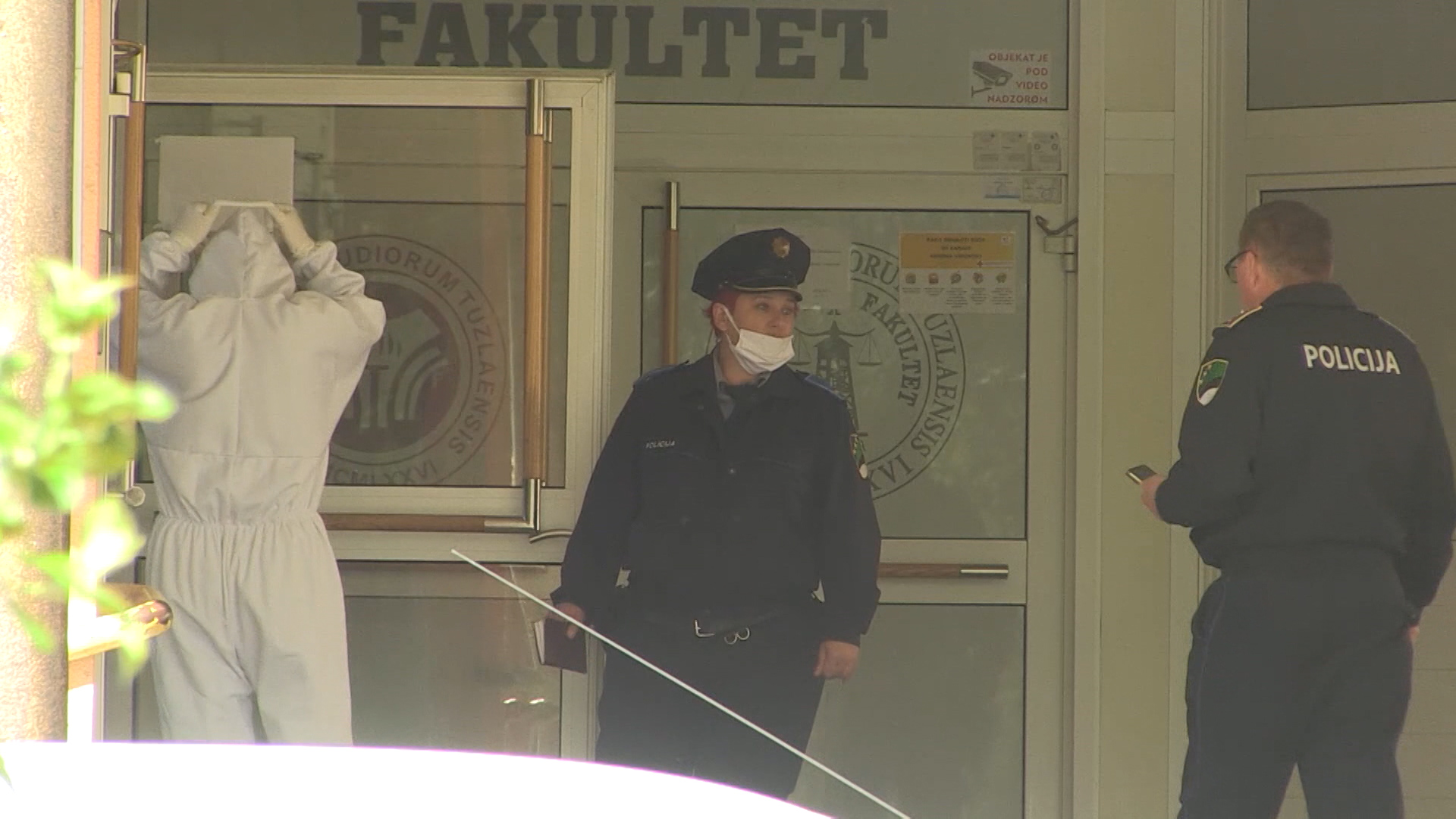 SA-SUMNJIVI SLUCAJEVI PKG-RAS-1(20200429-184431585).mxf.00_01_57_04.Still002